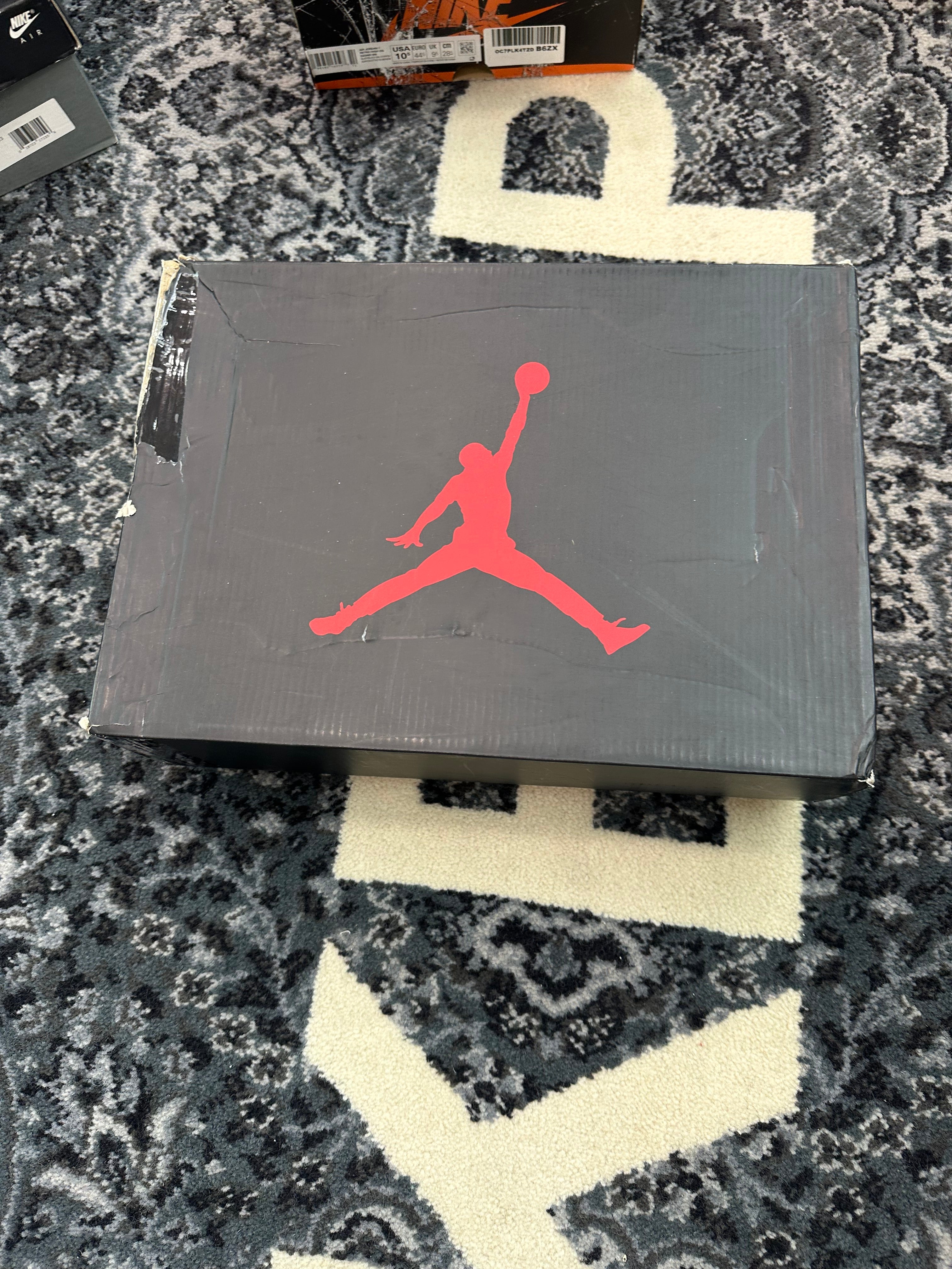 Jordan 5 “White Metallic 2015”