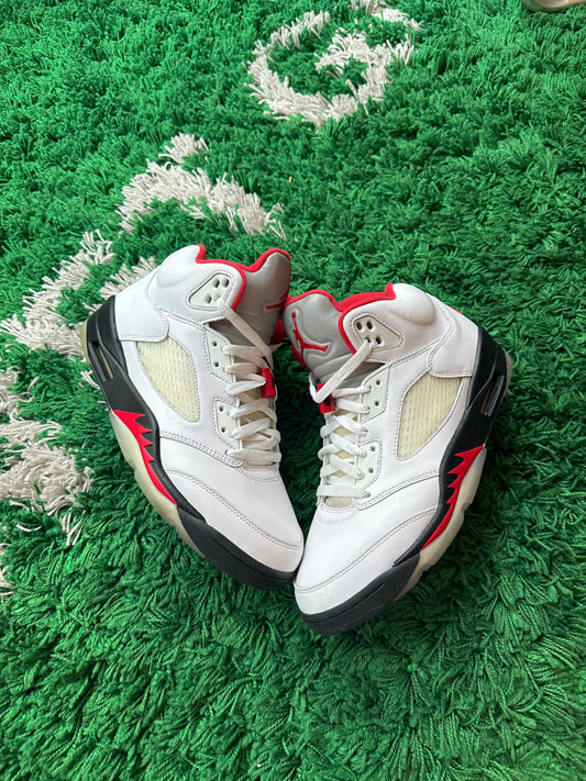 Jordan 5 “Fire Red” (2020)