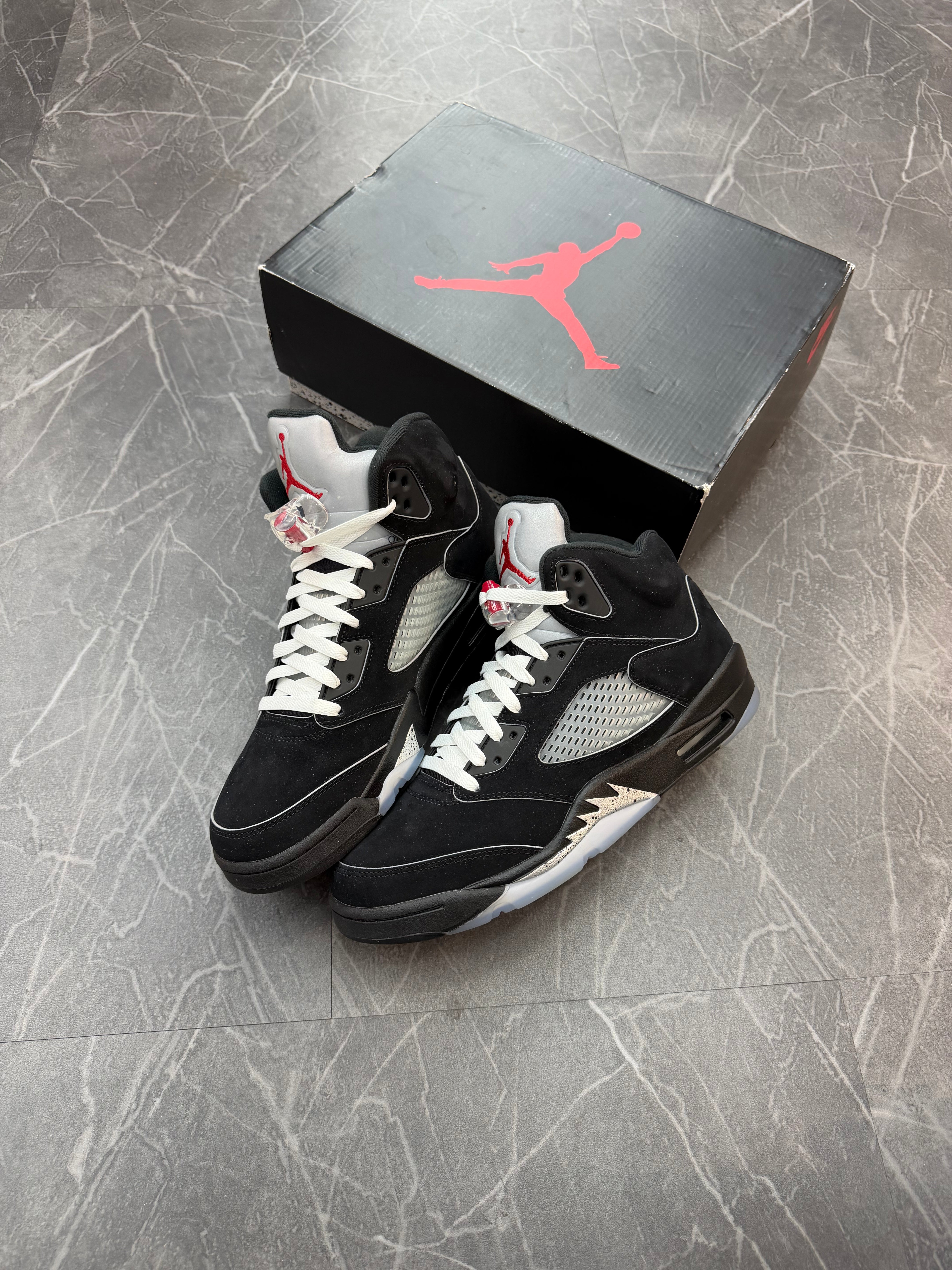 Jordan 5 “Black Metallic Reimagined”
