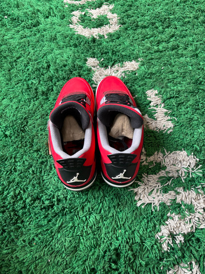 Jordan 4 “Toro Bravo”