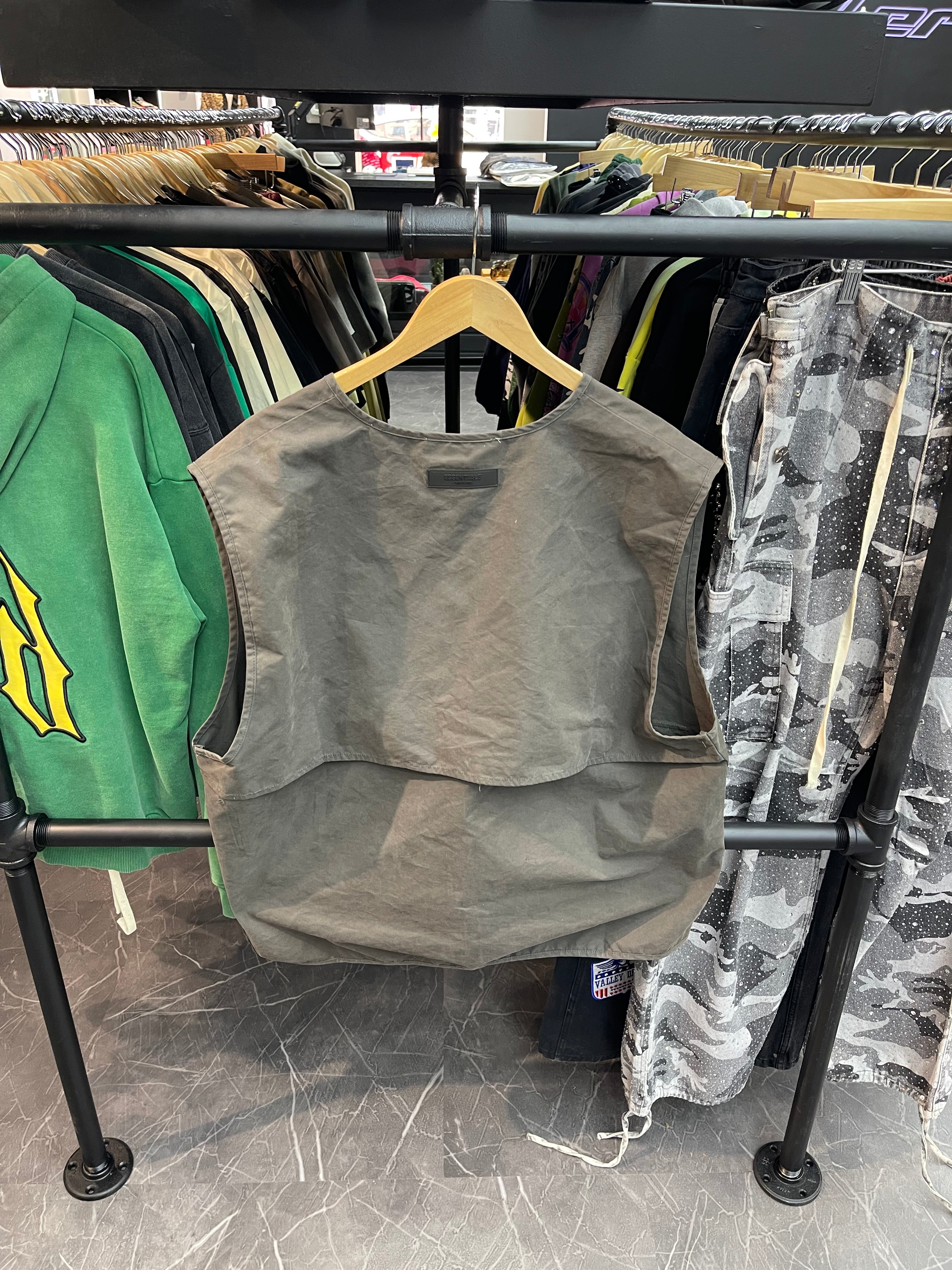 Essentials Work Vest “Iron”