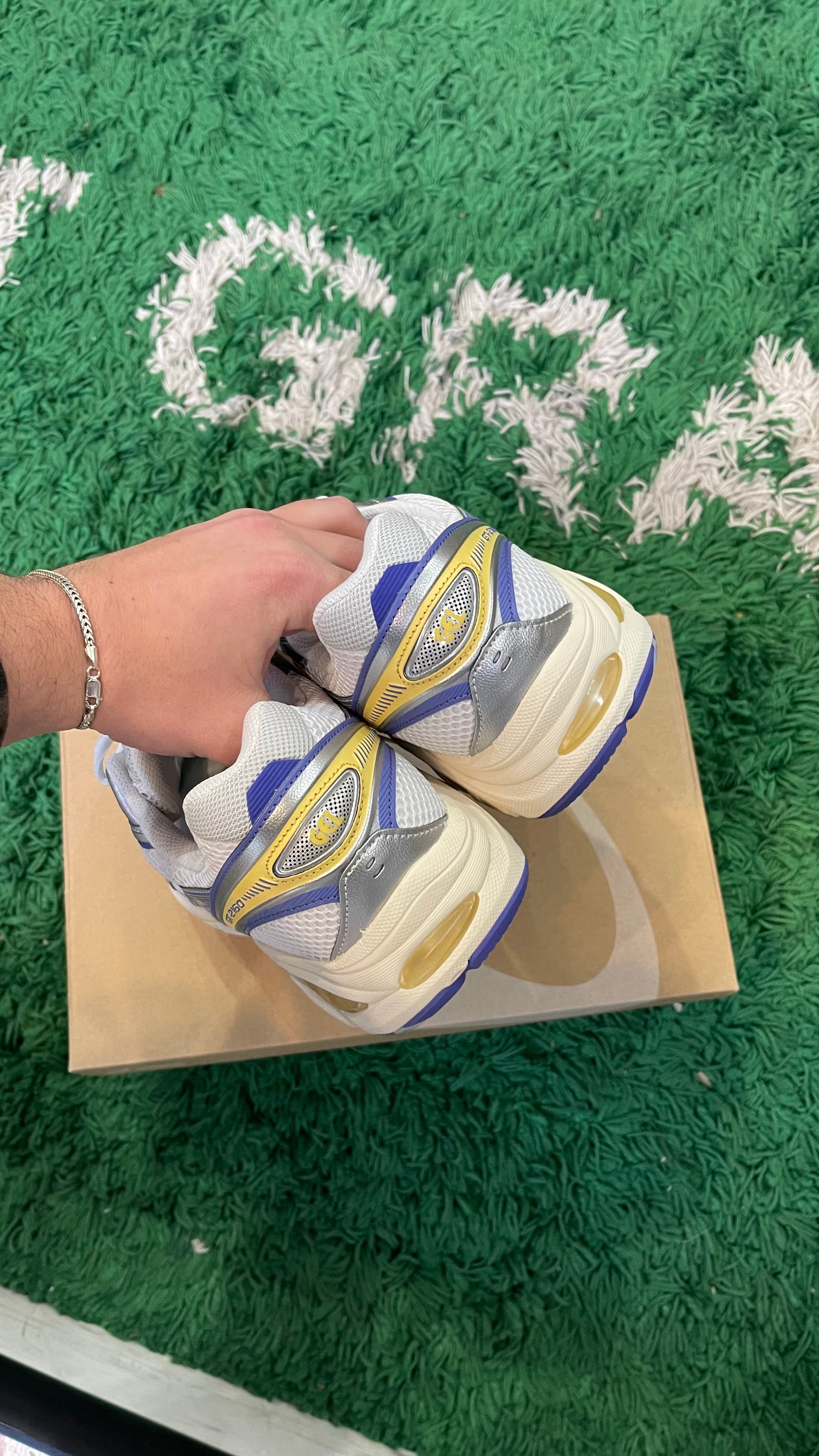 ASICS GT-2160 “White Blue Violet”