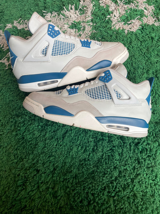 Jordan 4 “Military Blue”