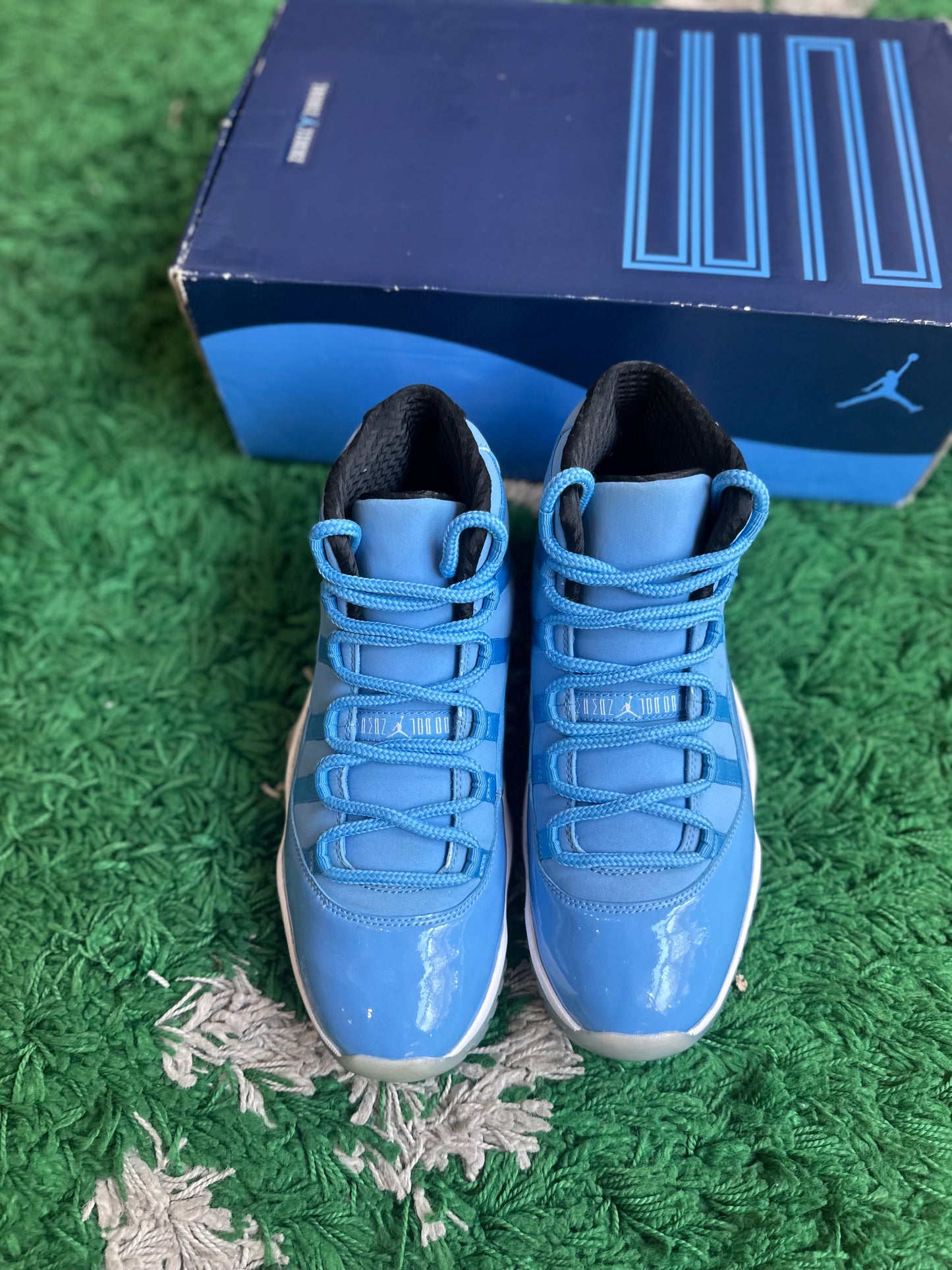 Jordan 11 “Pantone”