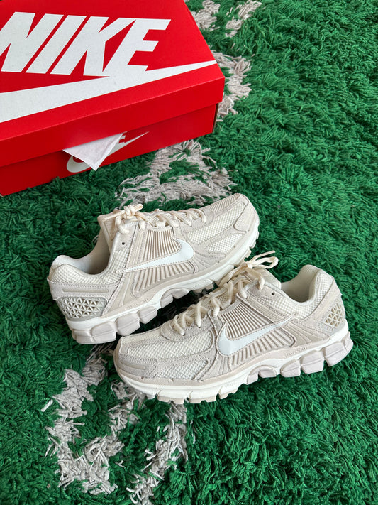Nike Zoom Vomero 5 “Light Orewood Brown”