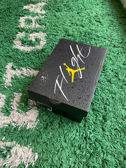 Jordan 4 “Thunder”