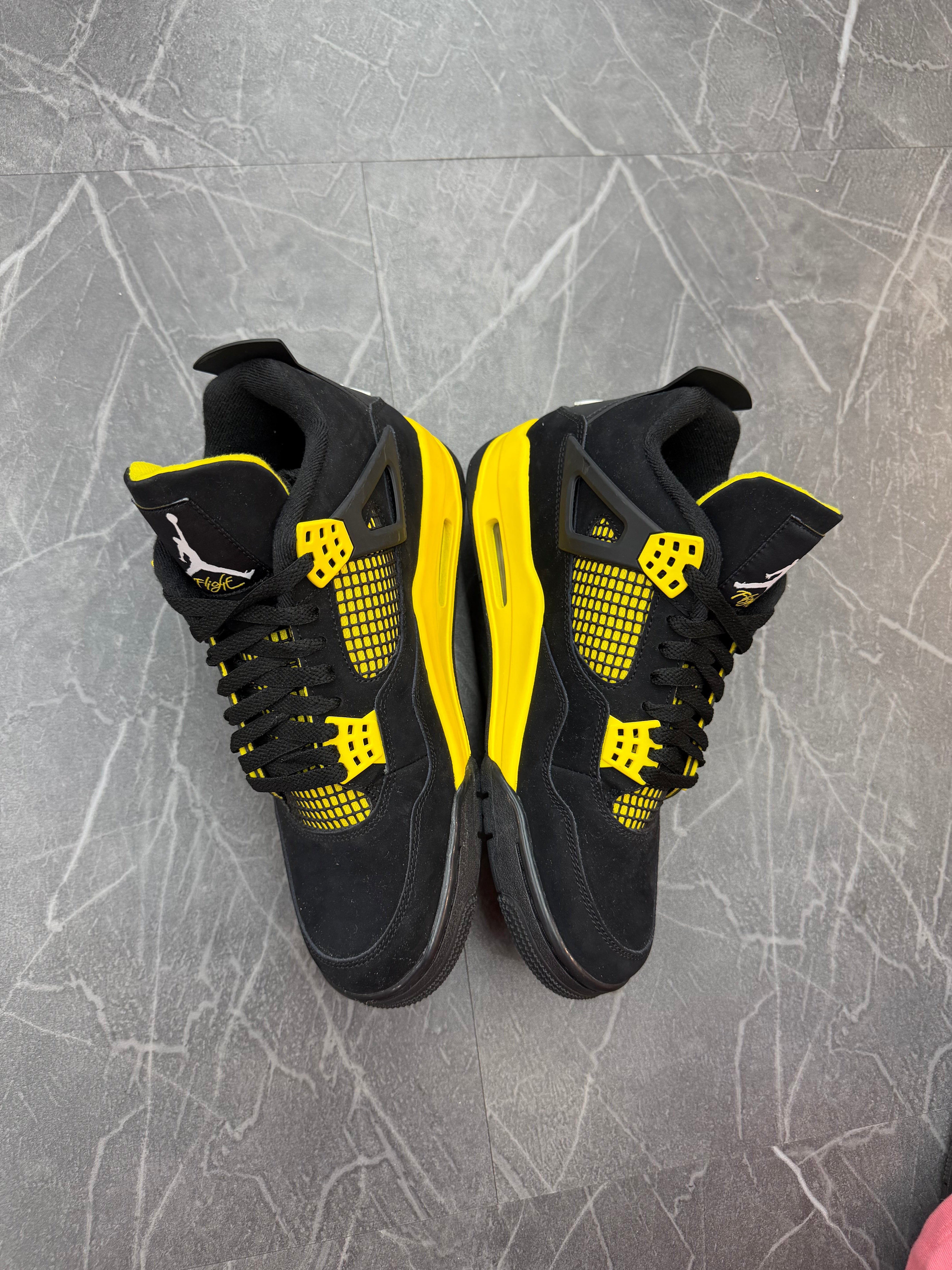 Jordan 4 “Thunder”