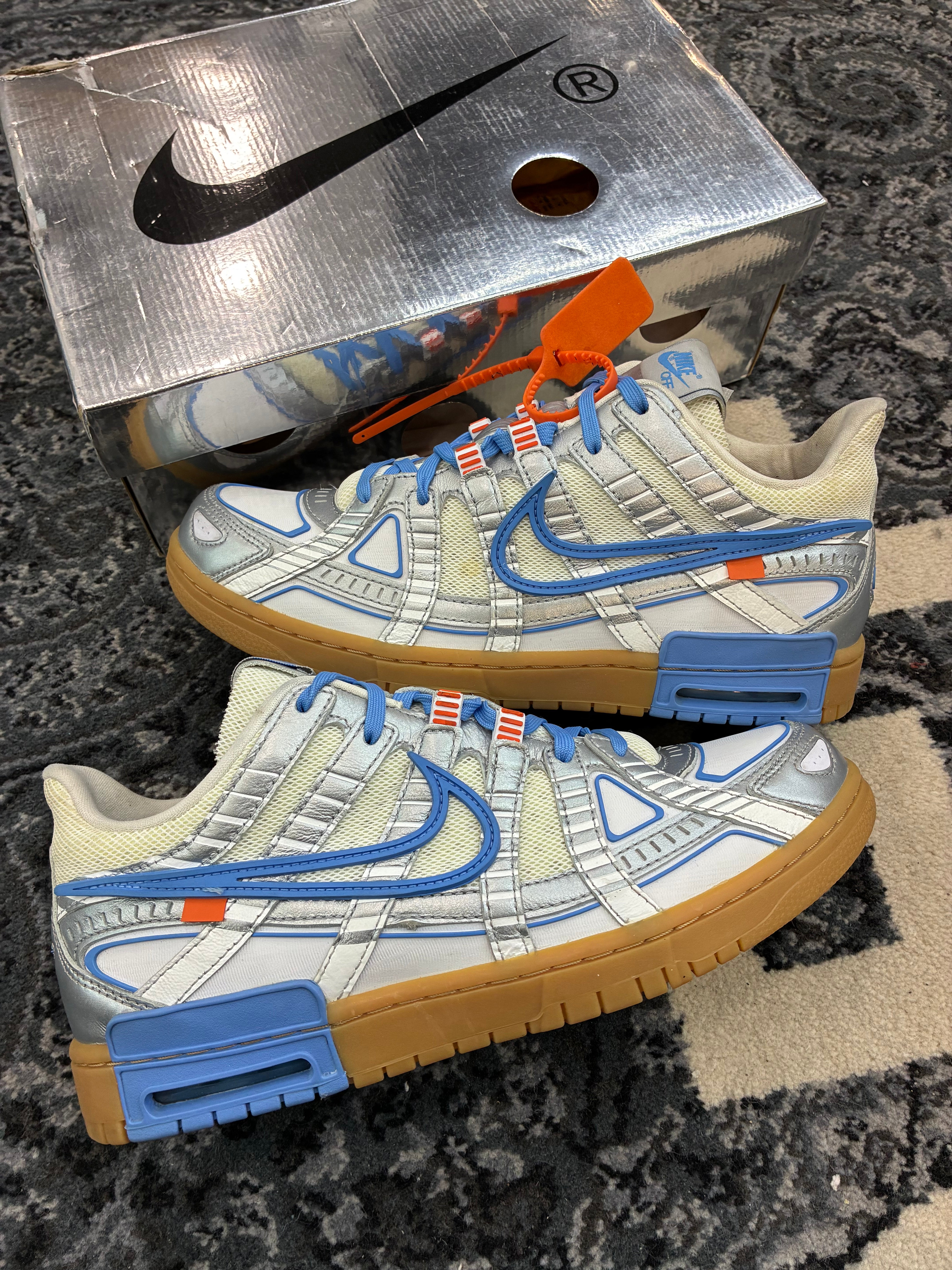 Nike x Off White Rubber Dunk Low “UNC”