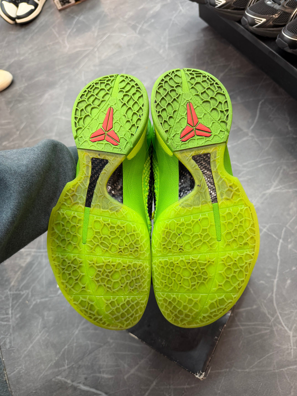 Nike Kobe 6 Protro Grinch (2020) (Size 10) (Lightly Worn) - Image 6