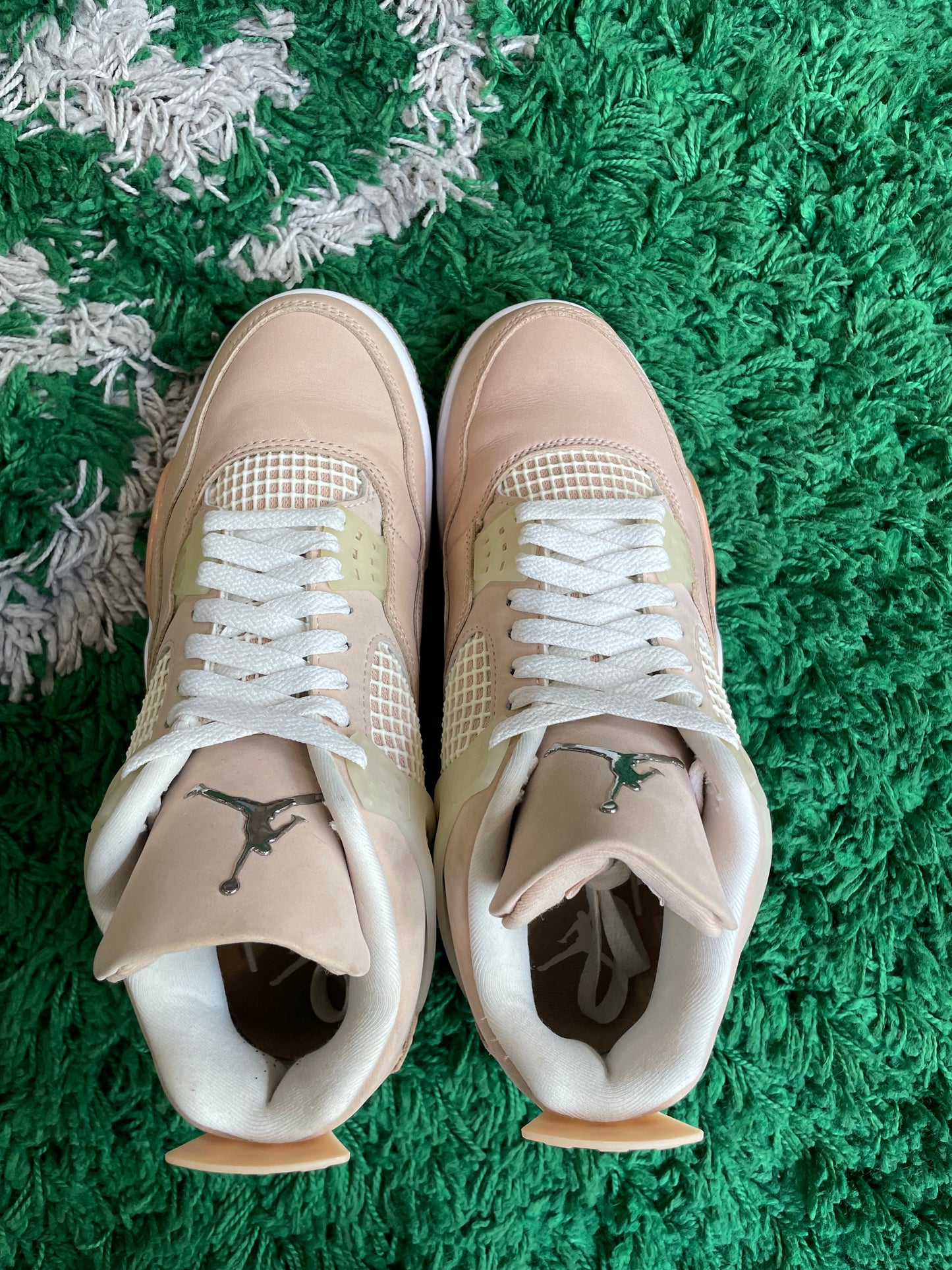 Jordan 4 “Shimmer”