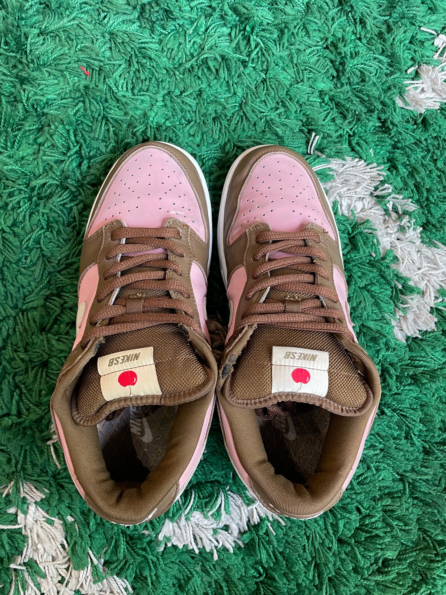 Nike Dunk Low SB x Stussy “Cherry”