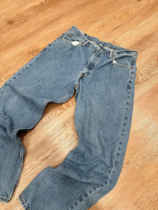 Levi’s 550 Mid Wash Denim Jeans (34)