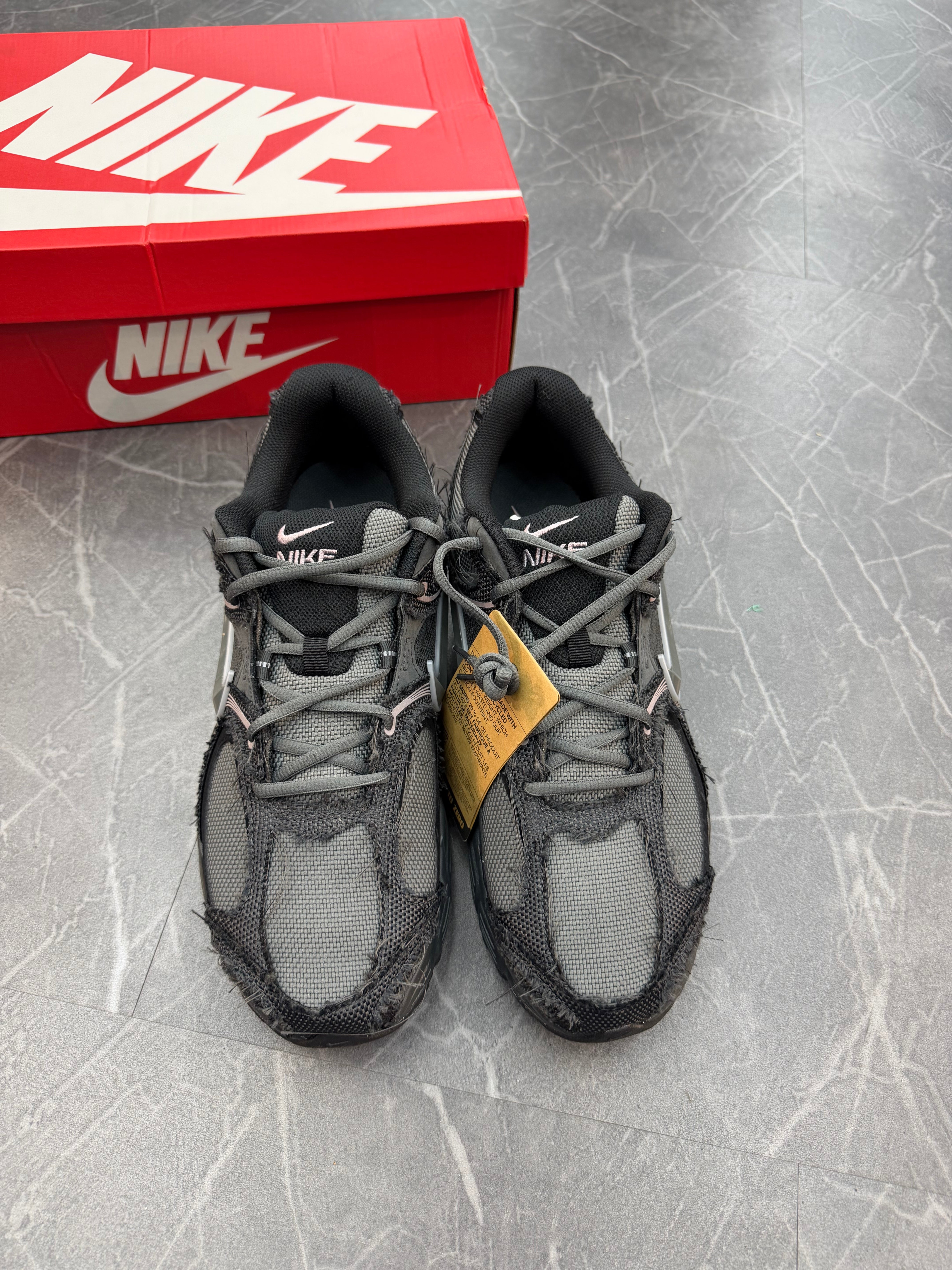 Nike V5 RNR “Anthracite Violet Ore”