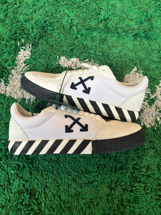 Off-White Vulc Low “White Navy Blue”