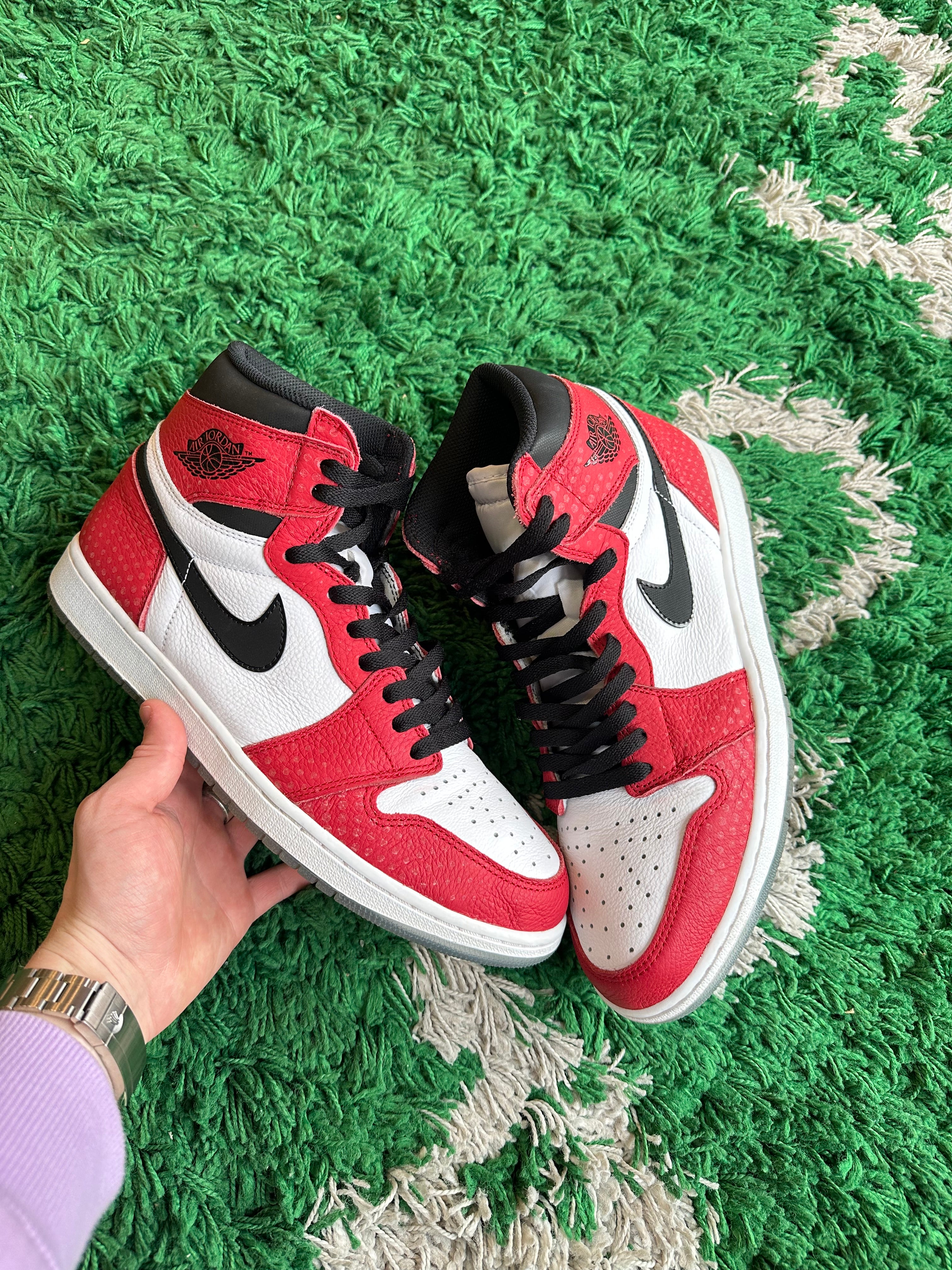 Jordan 1 High “Spider-Man Origin Story”