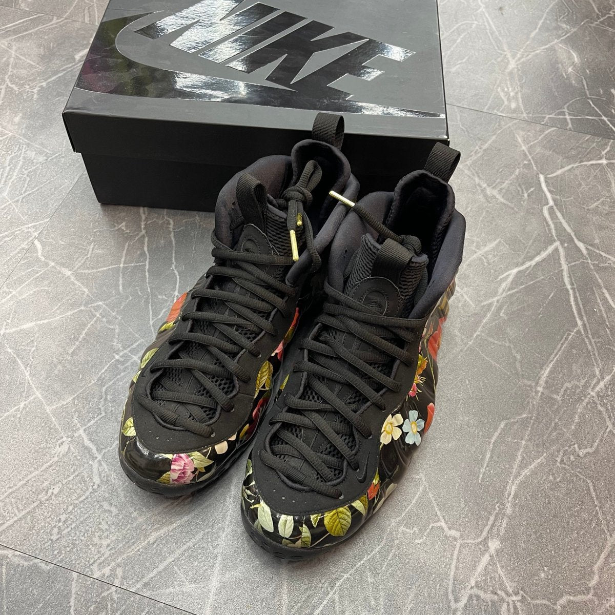 Nike Air Foamposite One Floral (Size 11.5) (Lightly Worn)