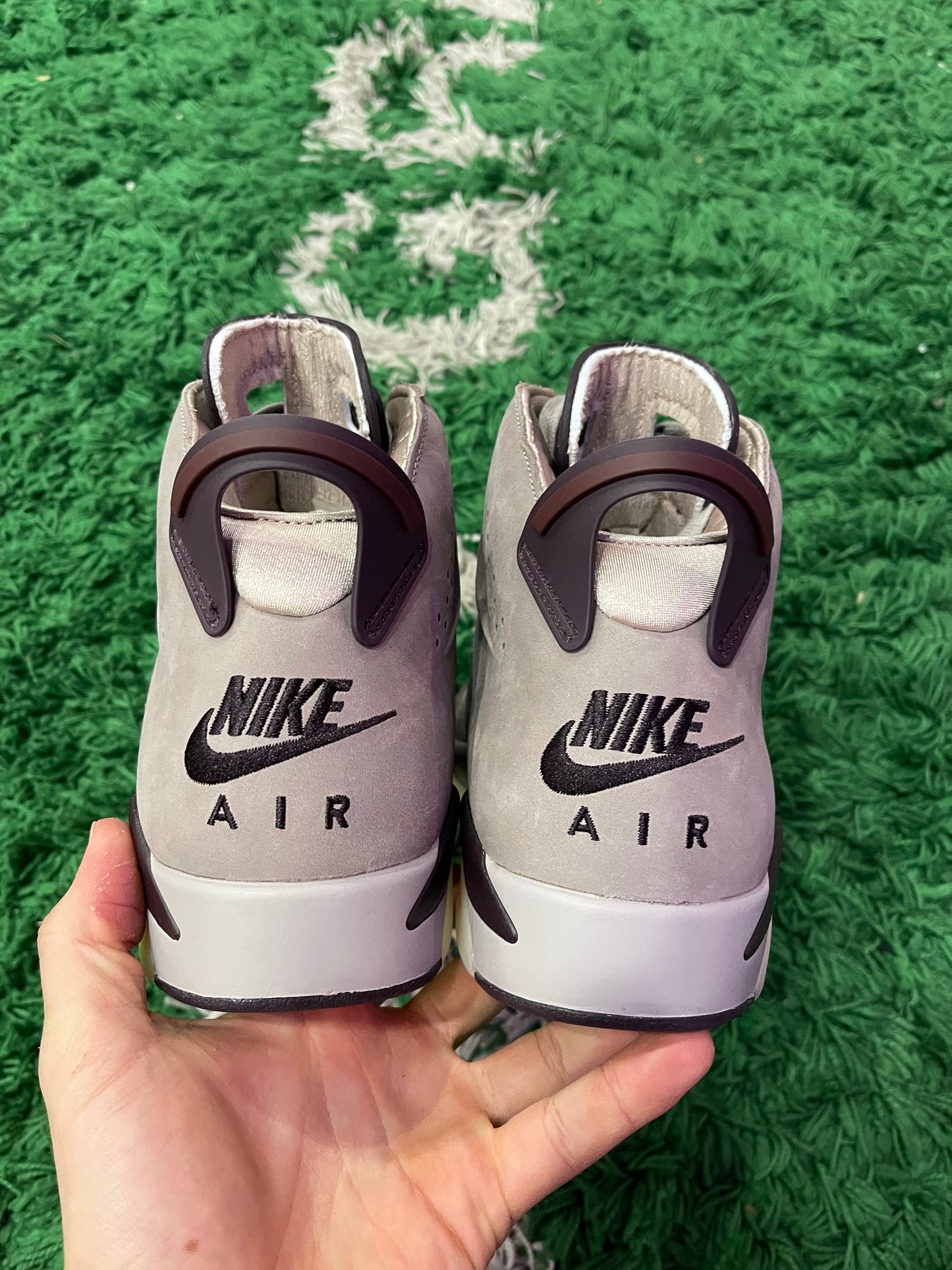 Jordan 6 x A Ma Maniere “Smokey Mauve”