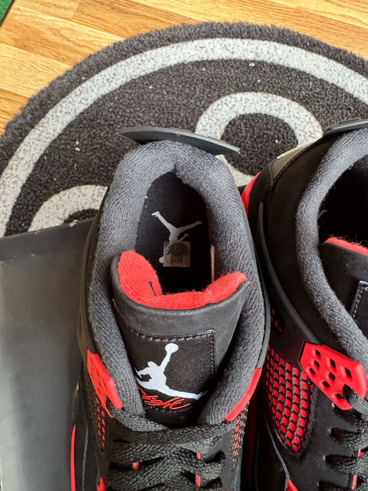 Jordan 4 “Red Thunder”