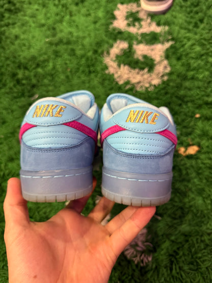 Nike SB Dunk Low “Run Of The Jewel”