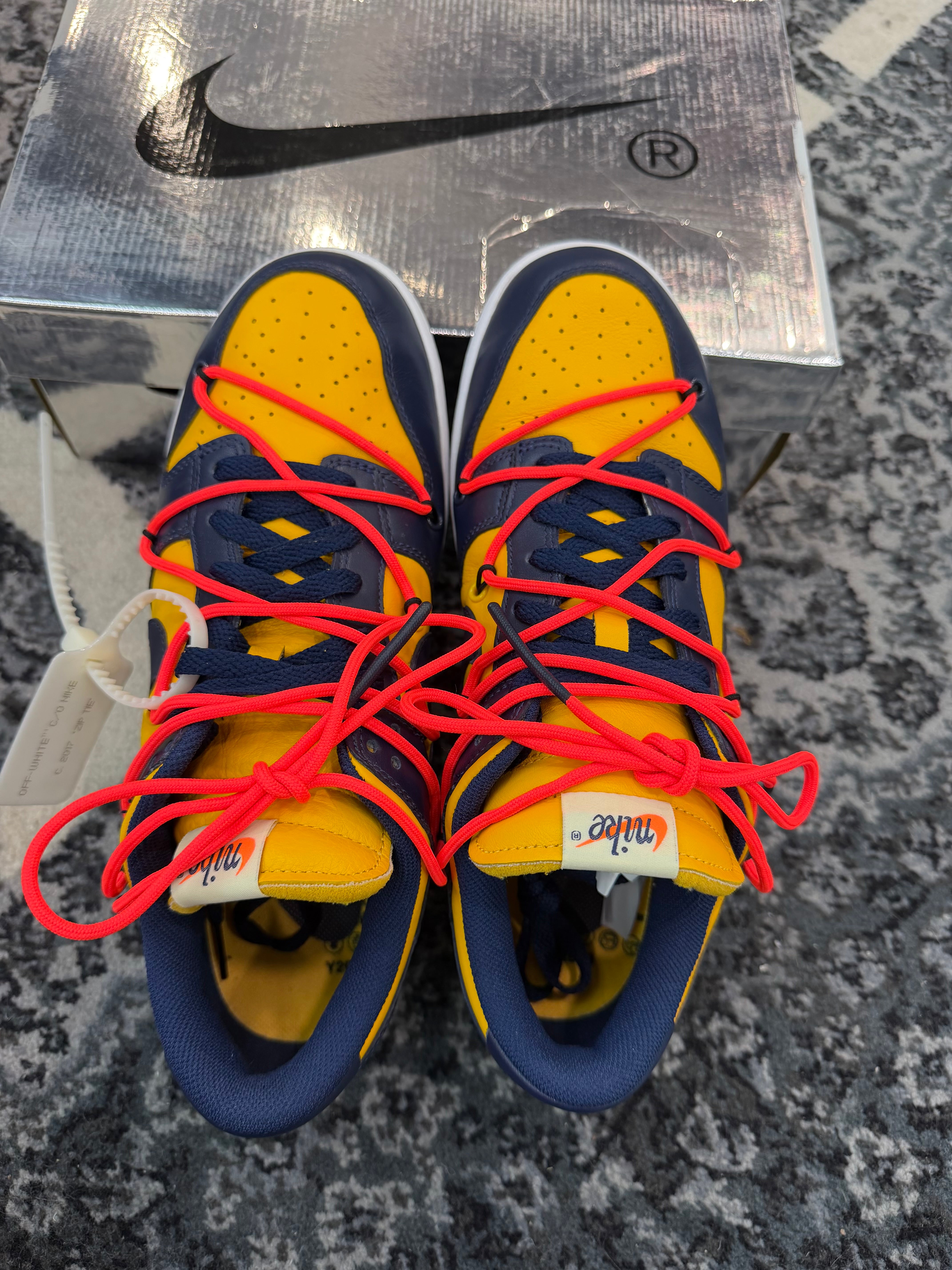 Nike Dunk Low x Off White “University Gold”