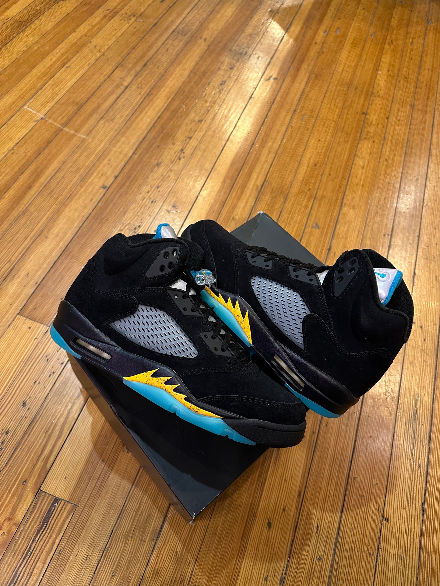 Jordan 5 “Aqua”