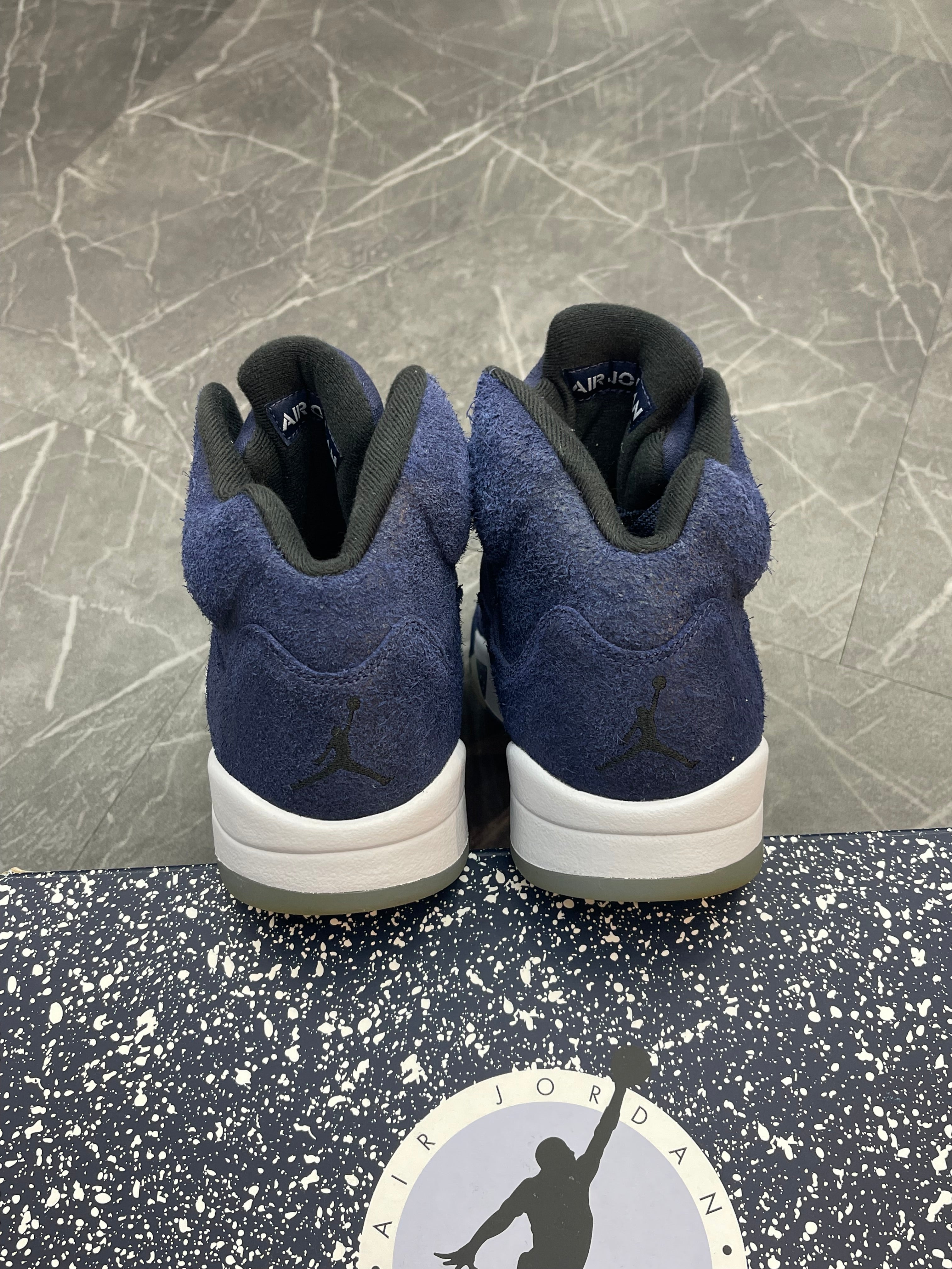 Jordan 5 “Midnight Navy”