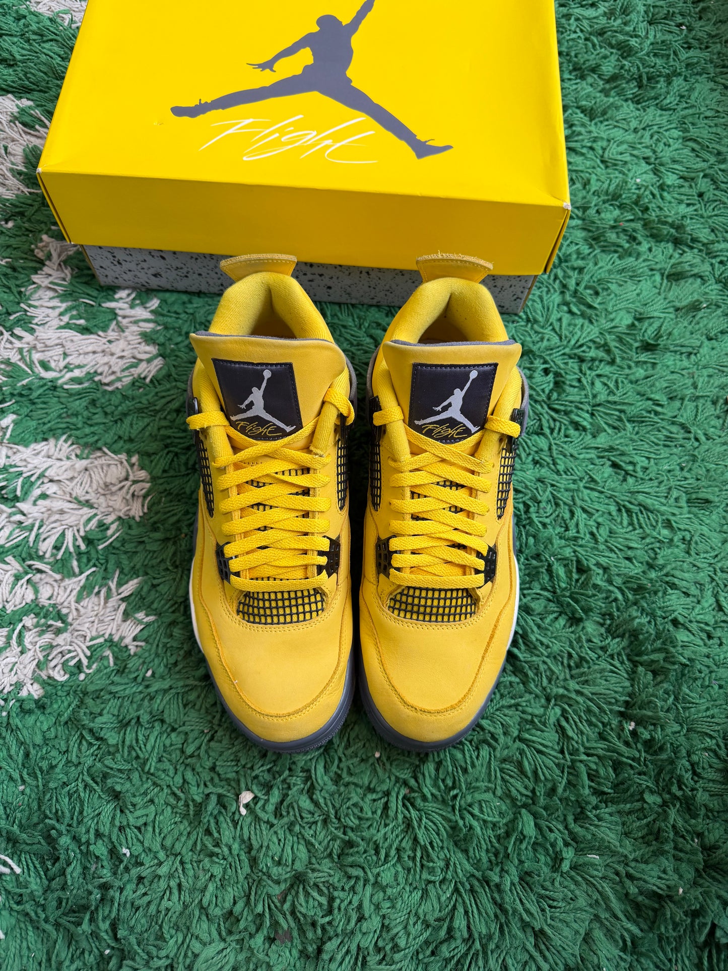 Jordan 4 “Lightning”