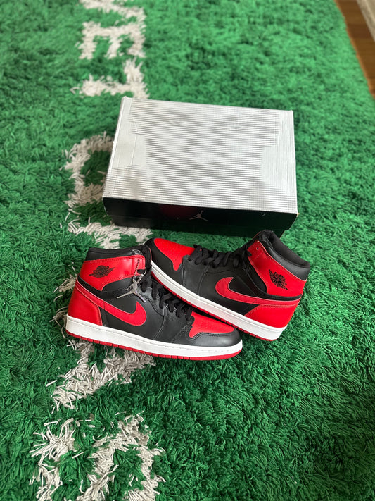 Jordan 1 Bred (2001)