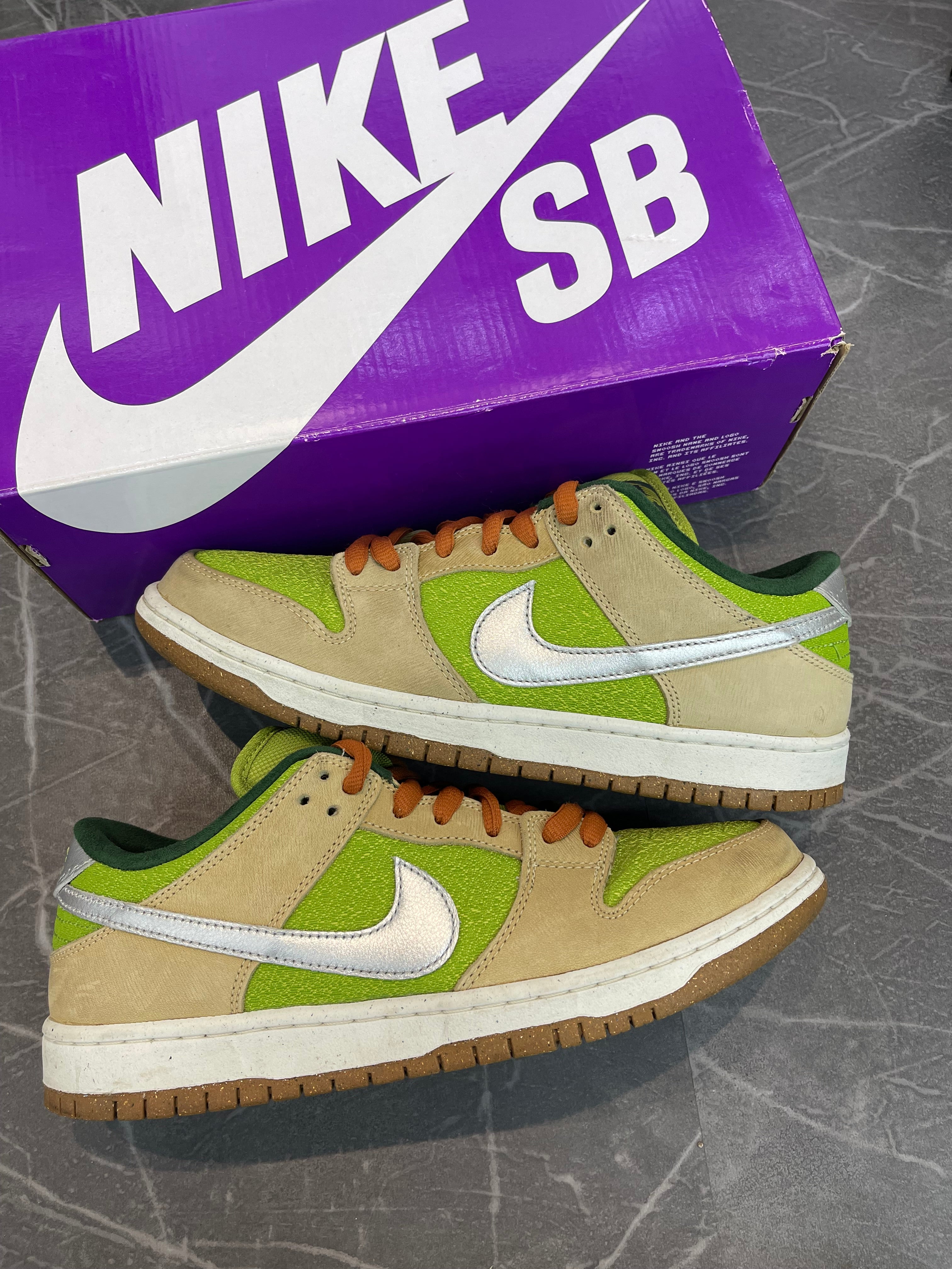 Nike Dunk Low SB “Escargot”