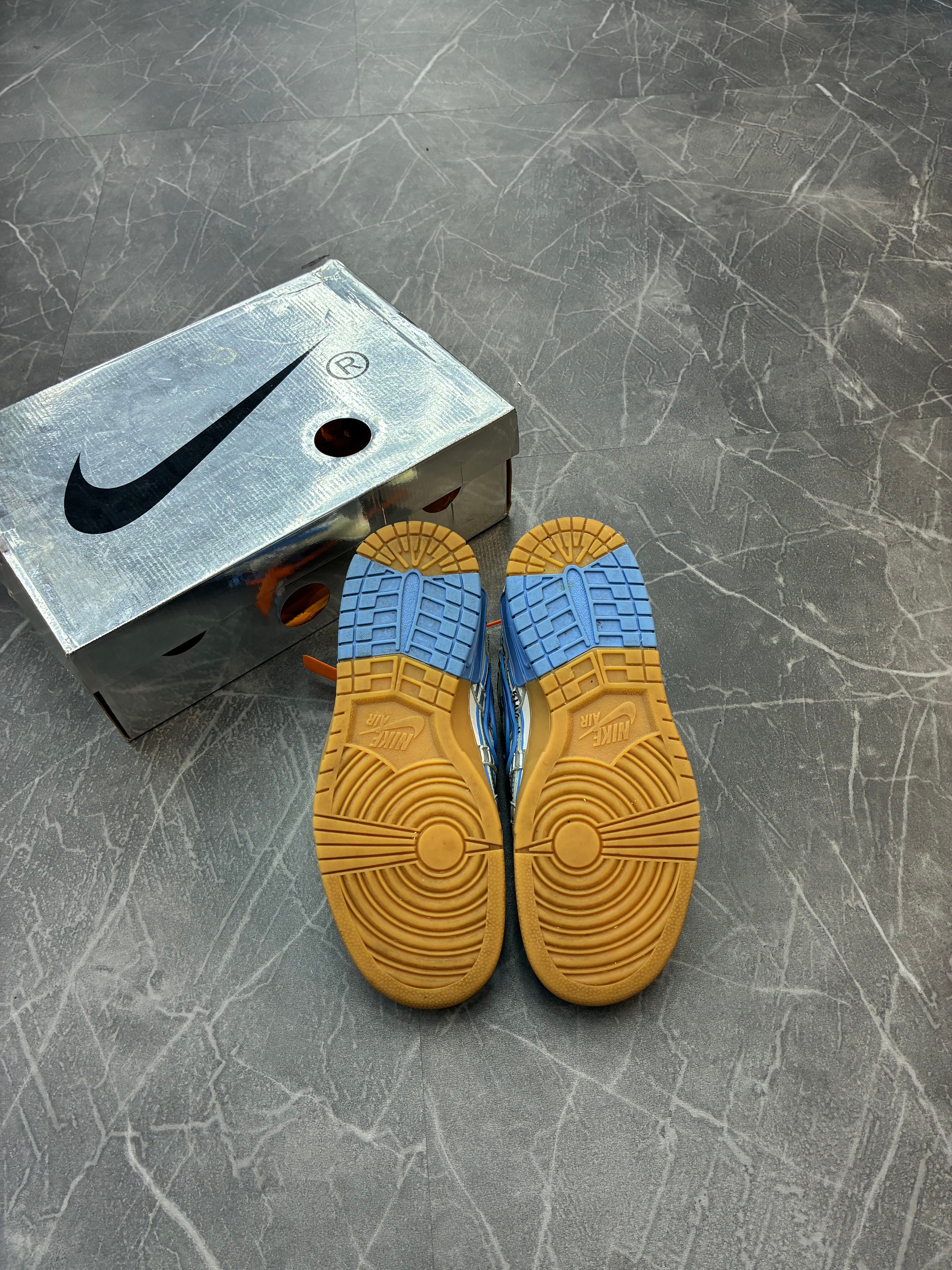 Off-White Nike Rubber Dunk “UNC”