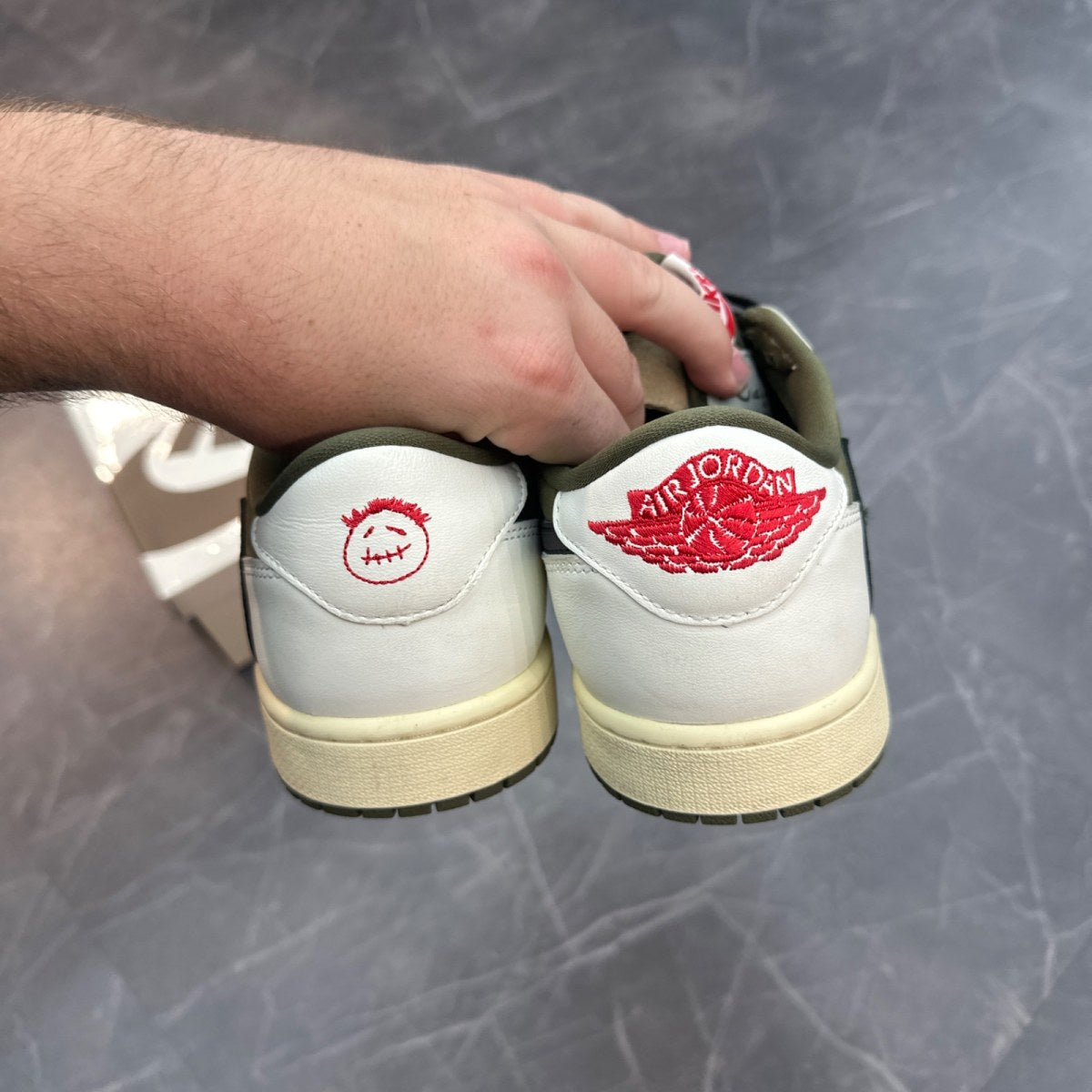 Jordan 1 Retro Low OG SP Travis Scott Medium Olive - Image 2