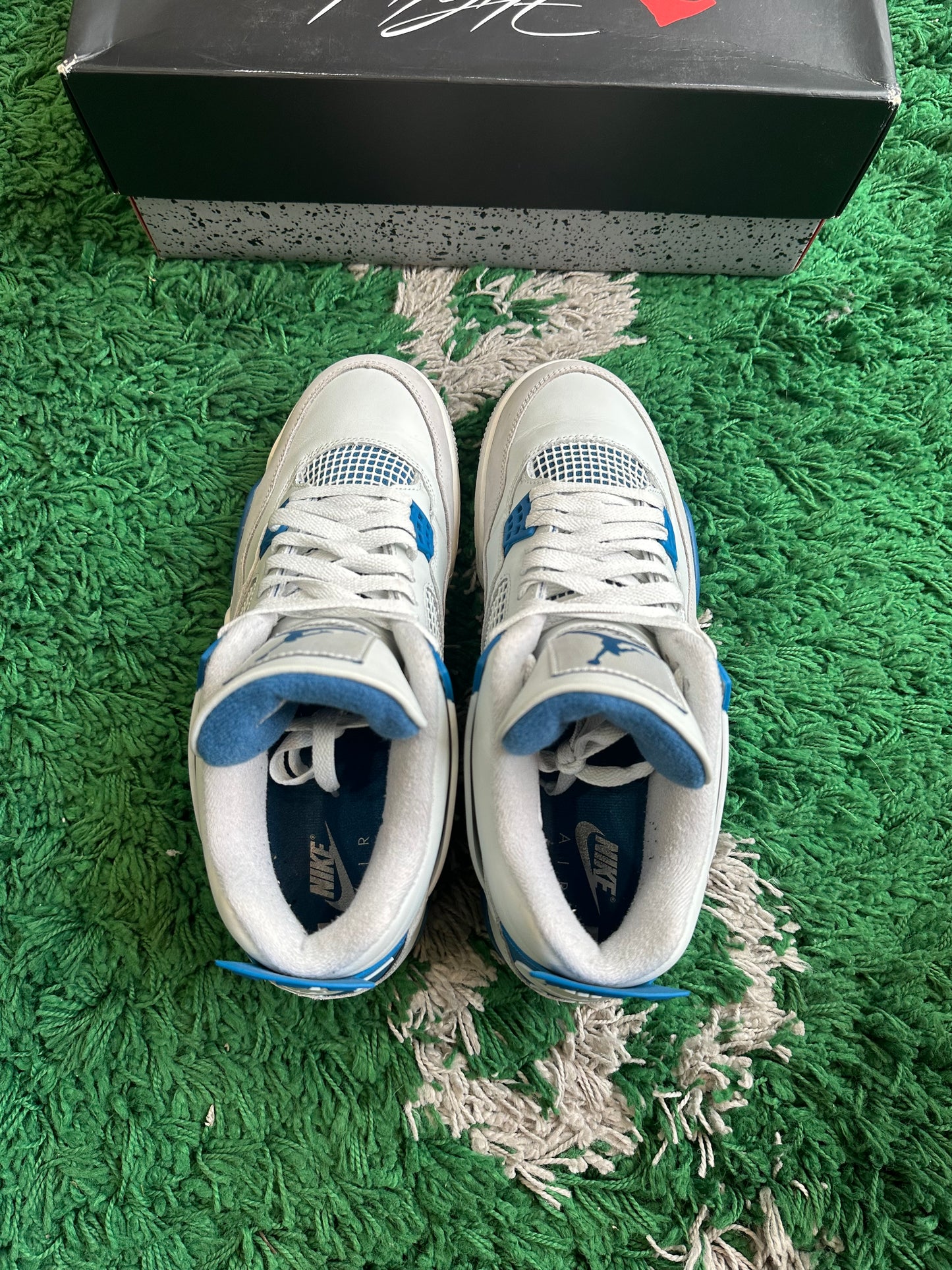 Jordan 4 “Military Blue”