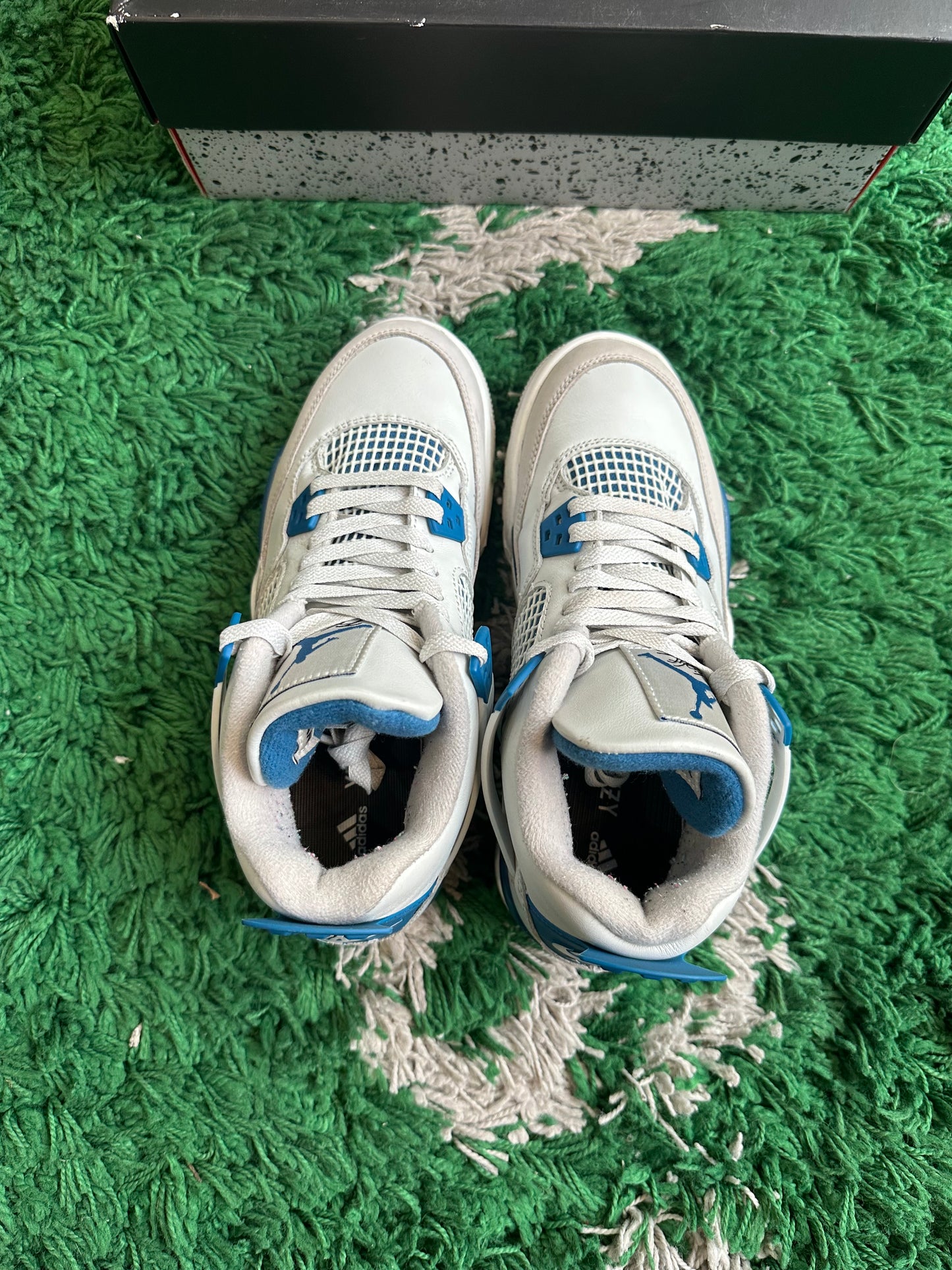Jordan 4 “Military Blue”