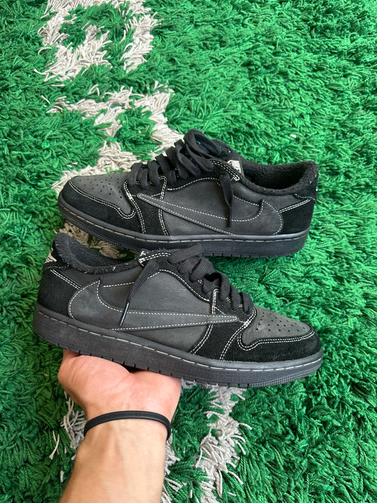 Jordan 1 Low Travis Scott “Phantom”