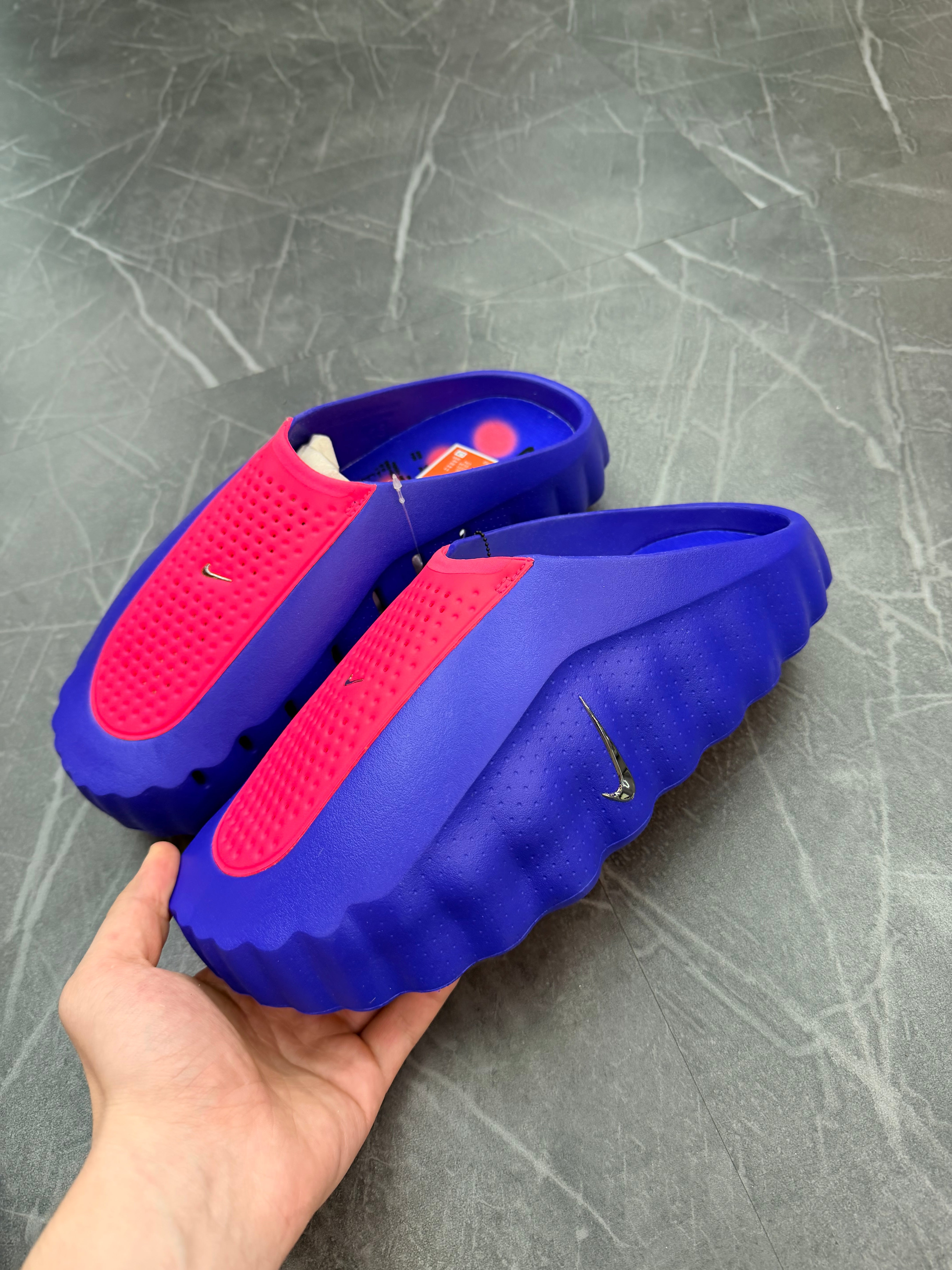 Nike Mind Slide 001 “Spiderman”