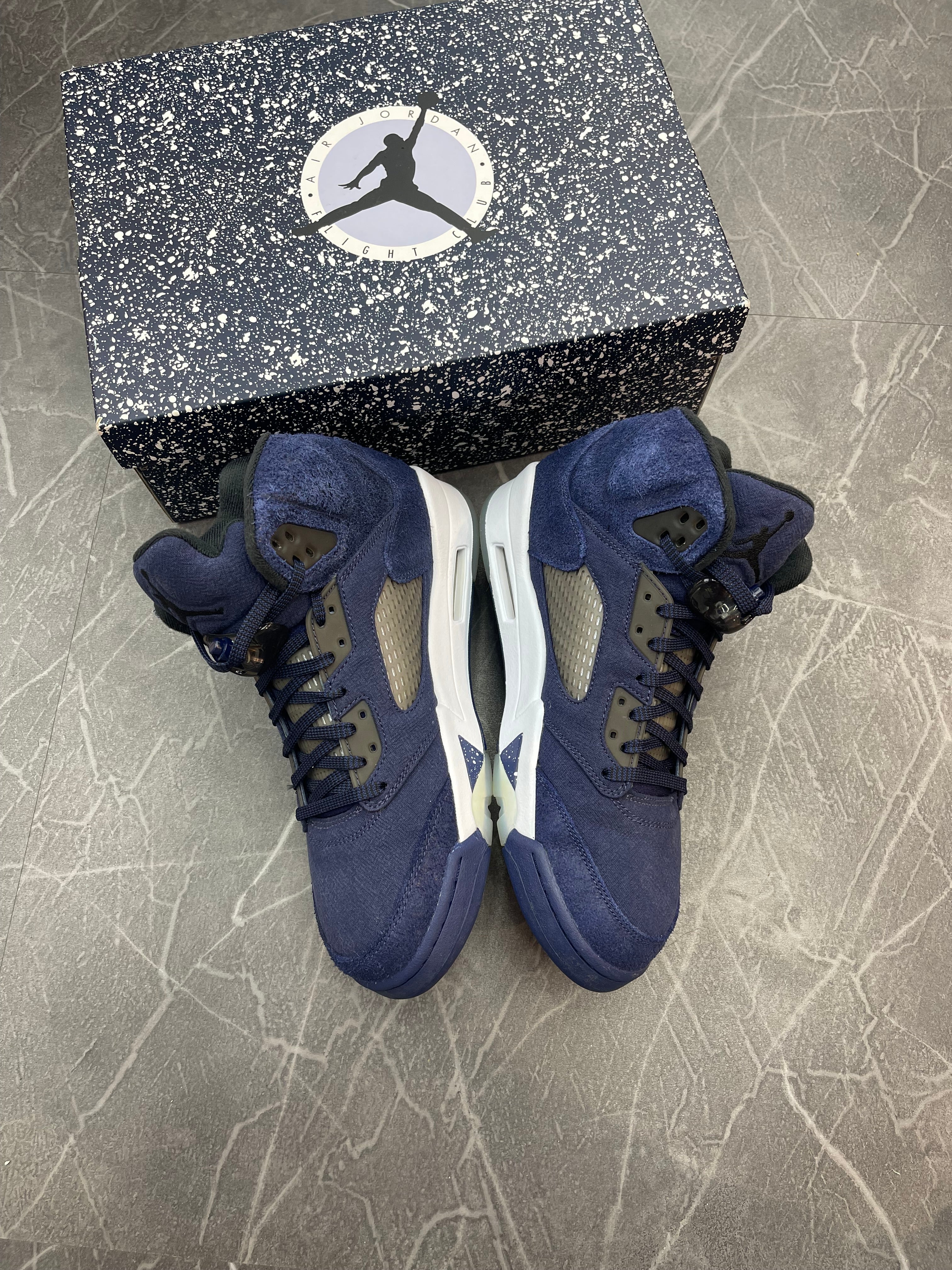 Jordan 5 “Midnight Navy”