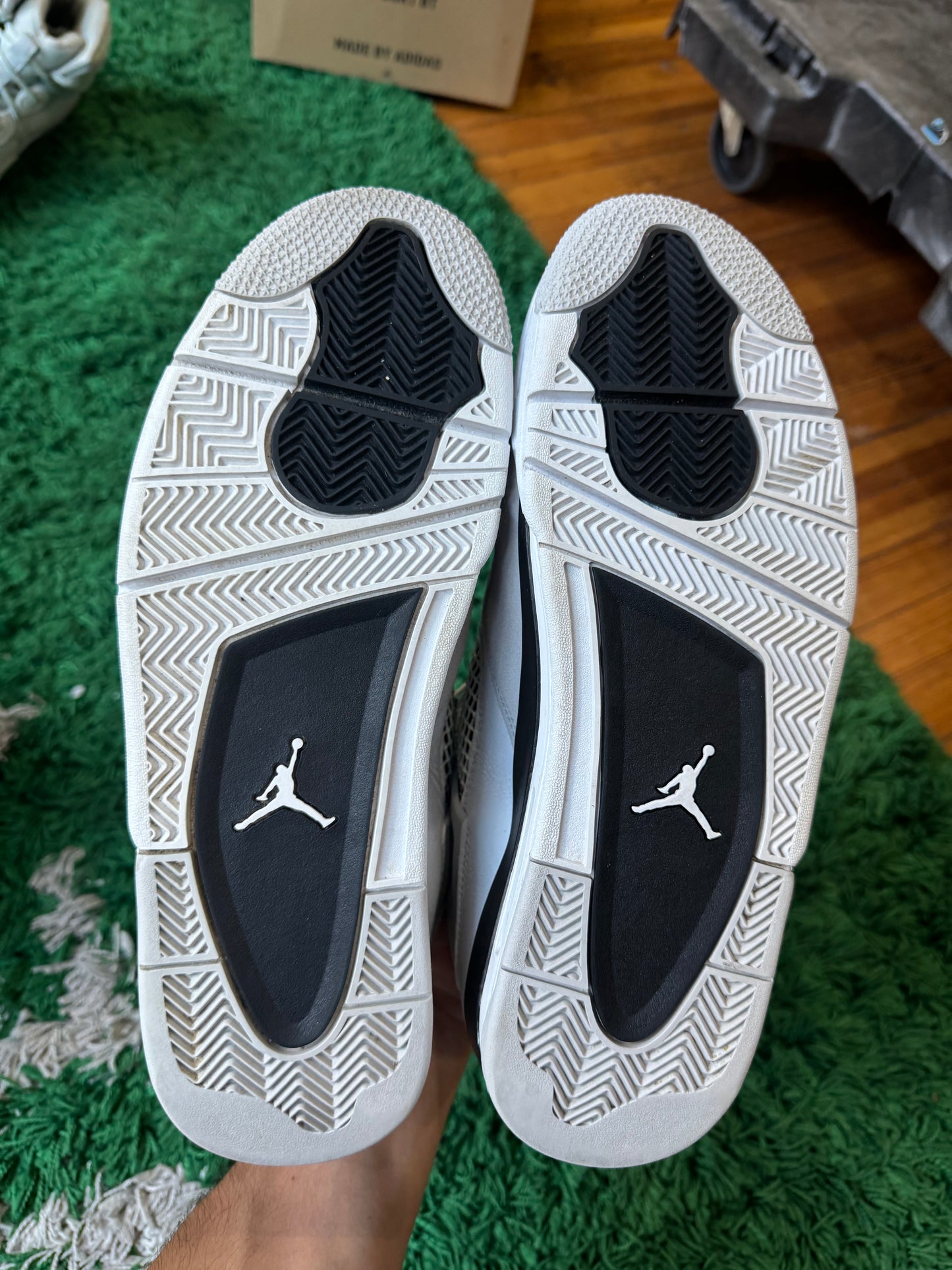 Jordan 4 “Military Black”