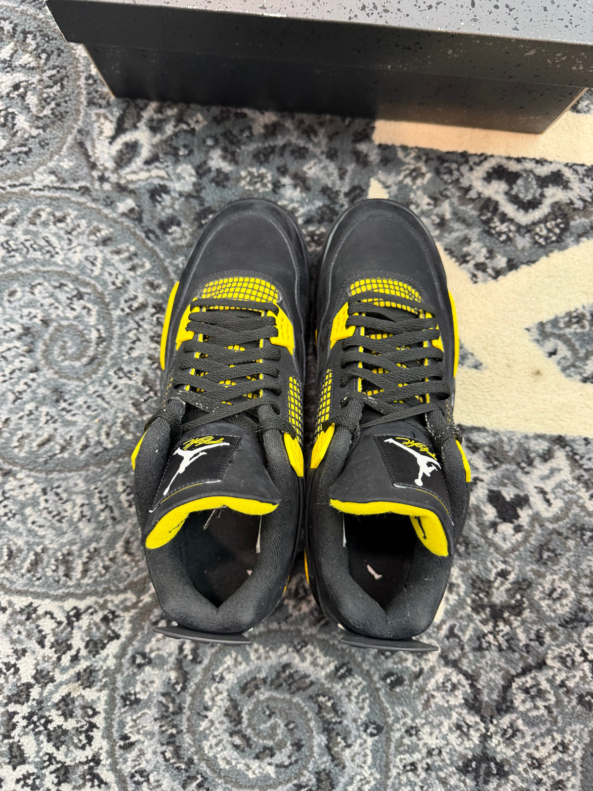 Jordan 4 “Thunder”
