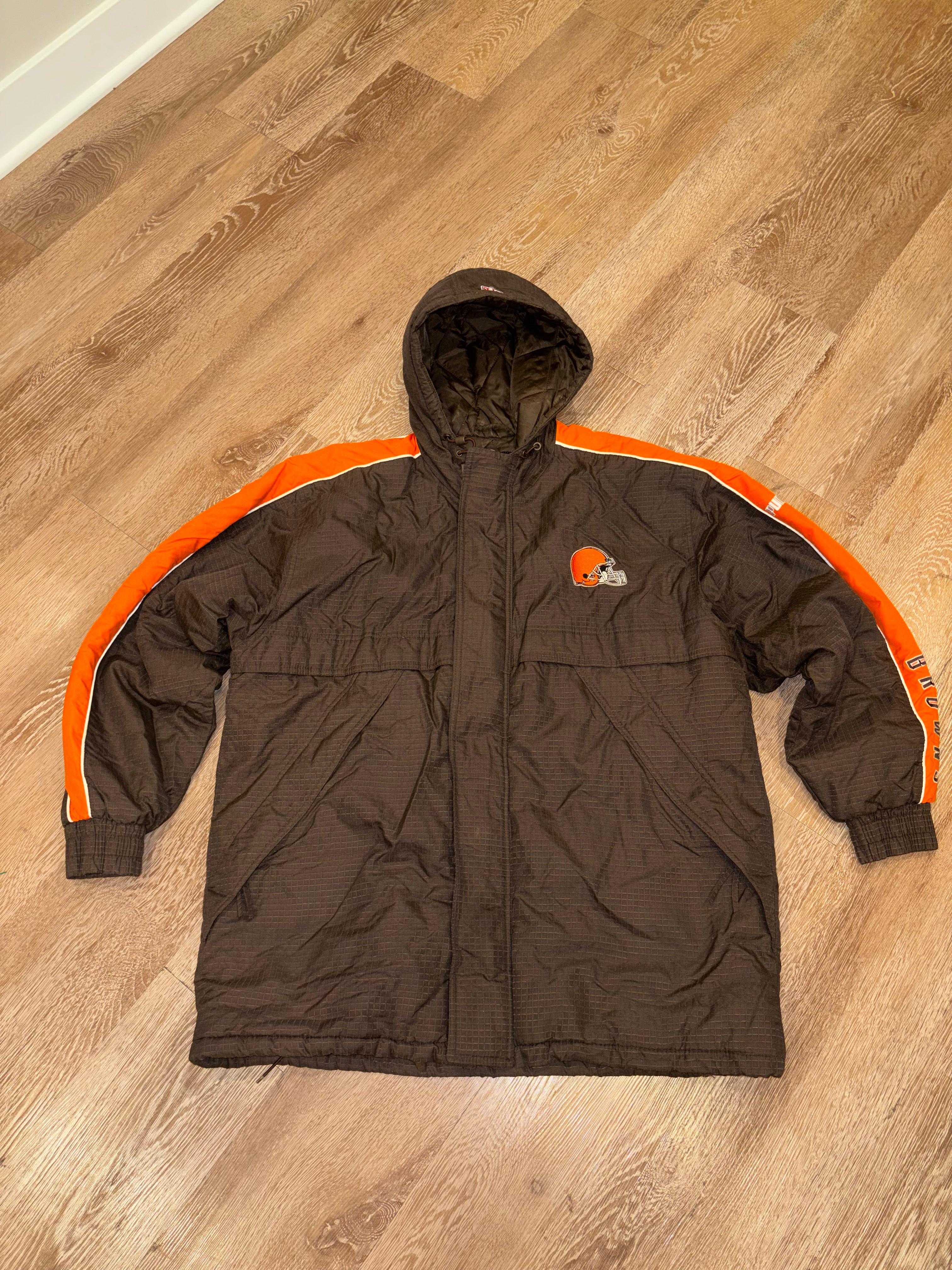 90s Puma Cleveland Browns Hooded Puffer Jacket (L)