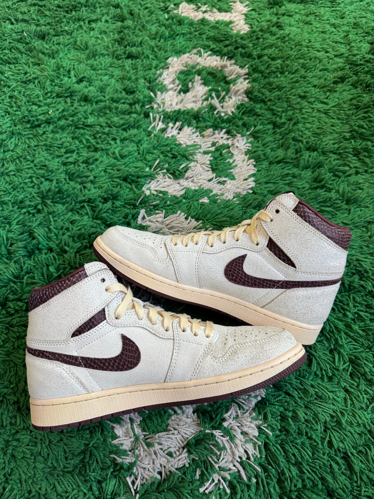 Jordan 1 High “A Ma Maniere”