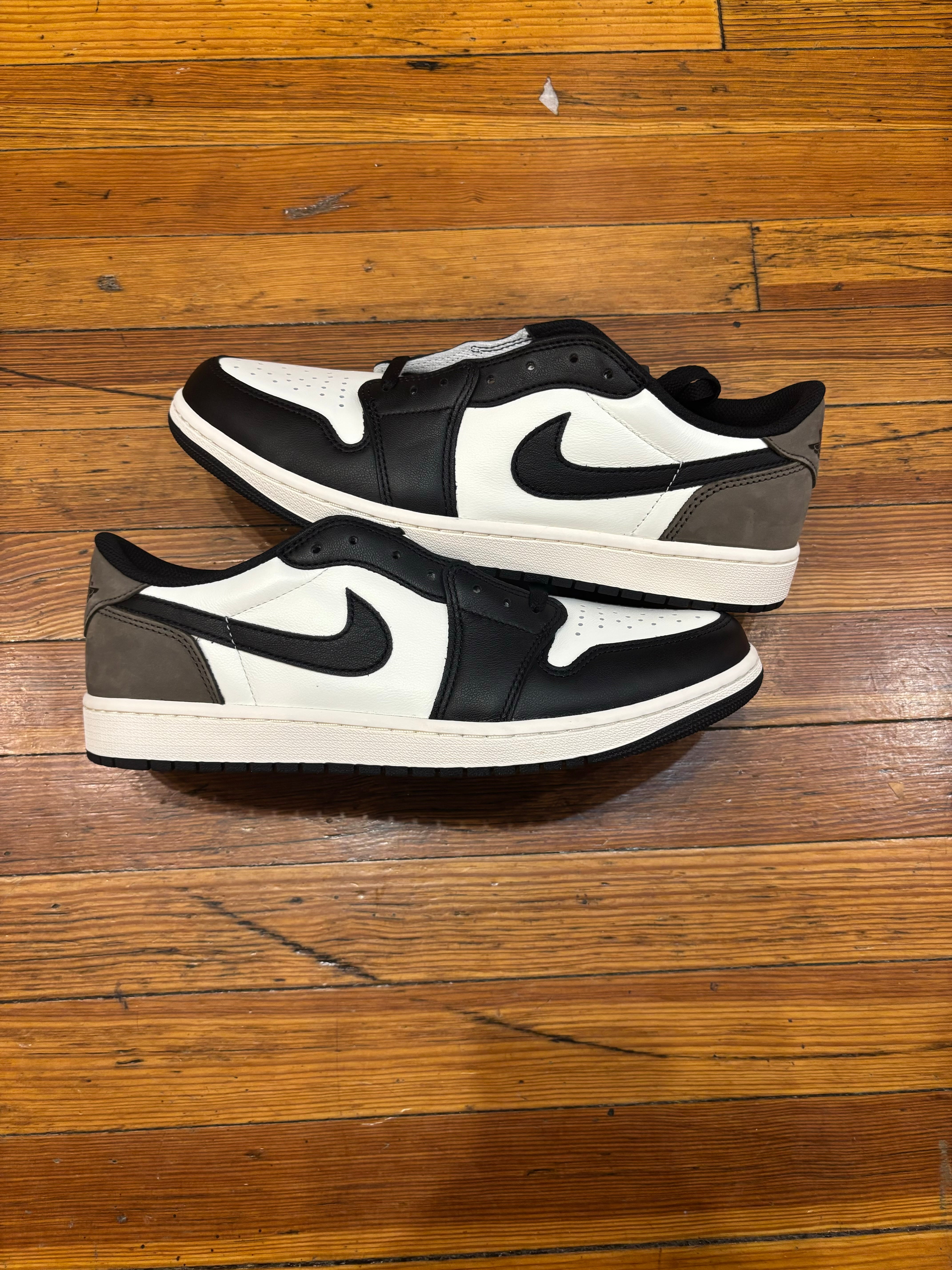 Jordan 1 Low “Mocha”