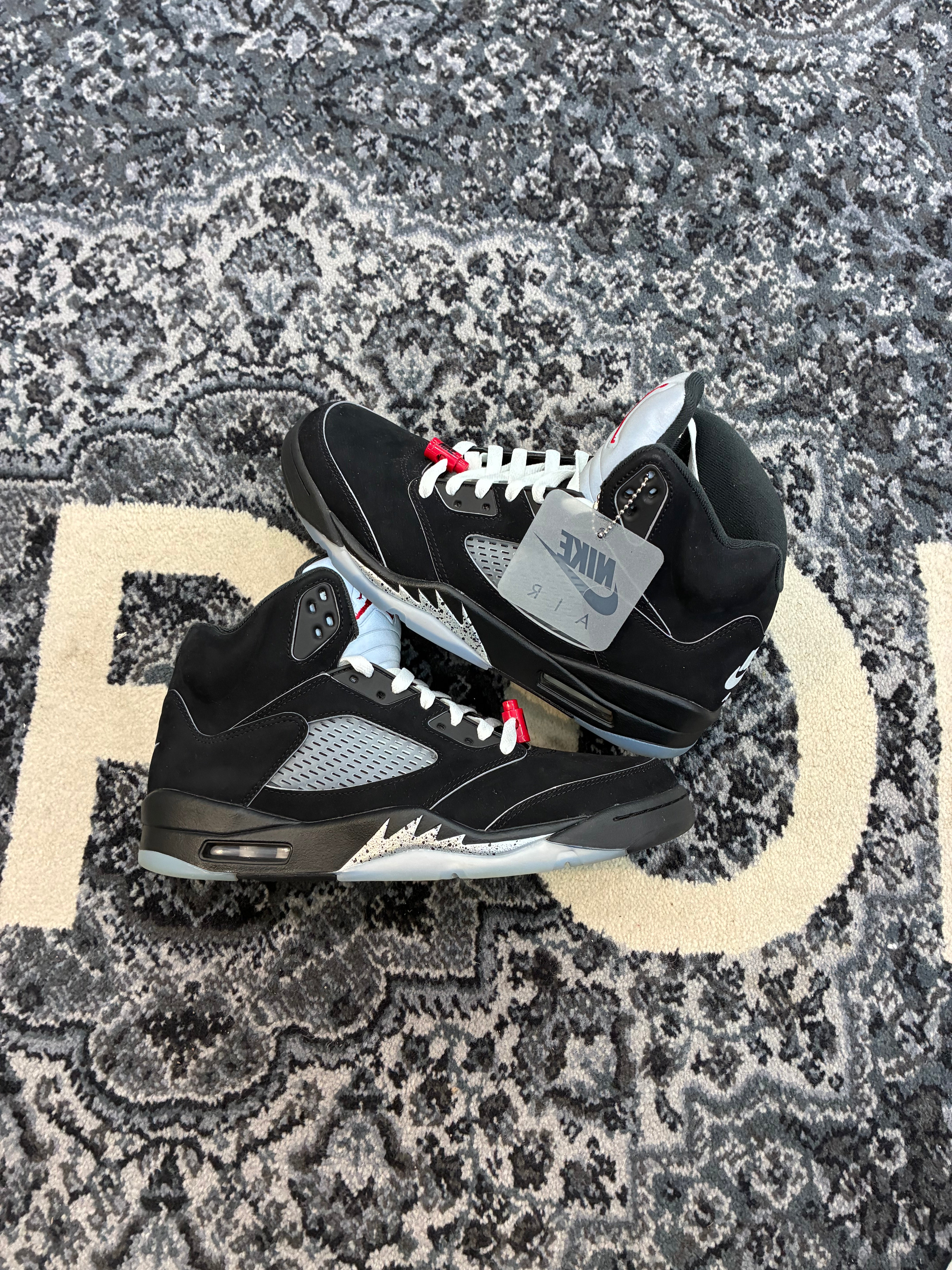 Jordan 5 “Black Metallic”