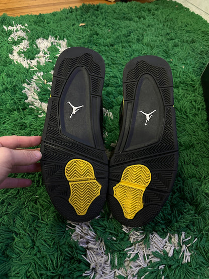 Jordan 4 “Thunder”