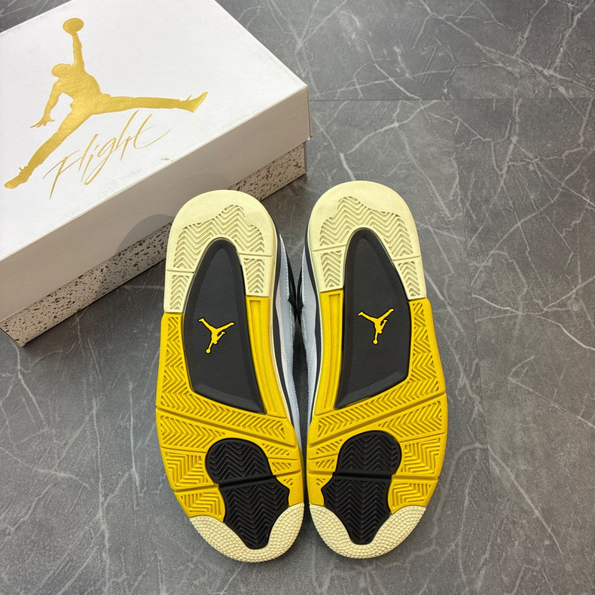 Jordan 4 Retro Vivid Sulfur (Women's) - Image 5