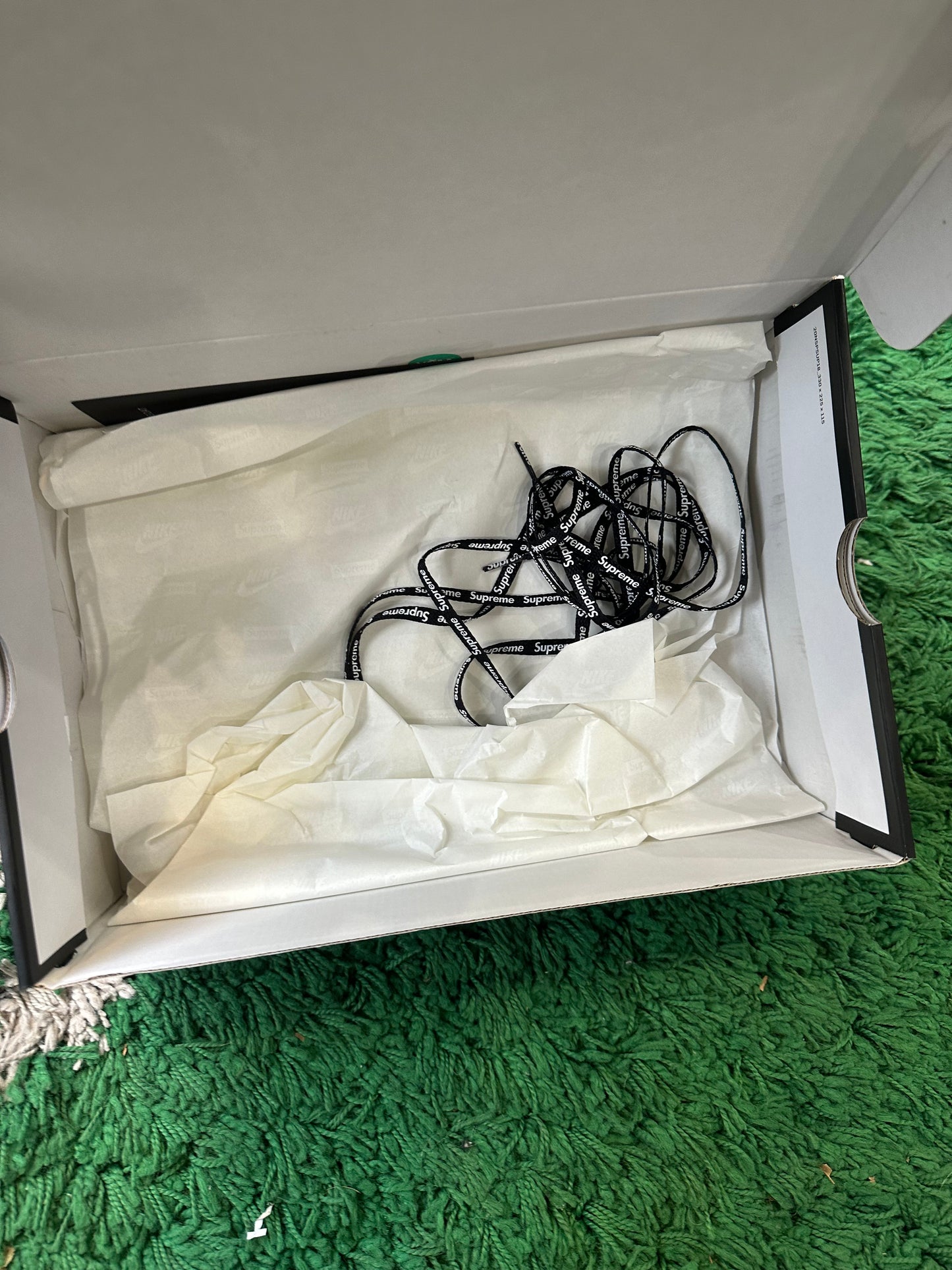 Nike Air Force 1 Low Supreme “Black White”