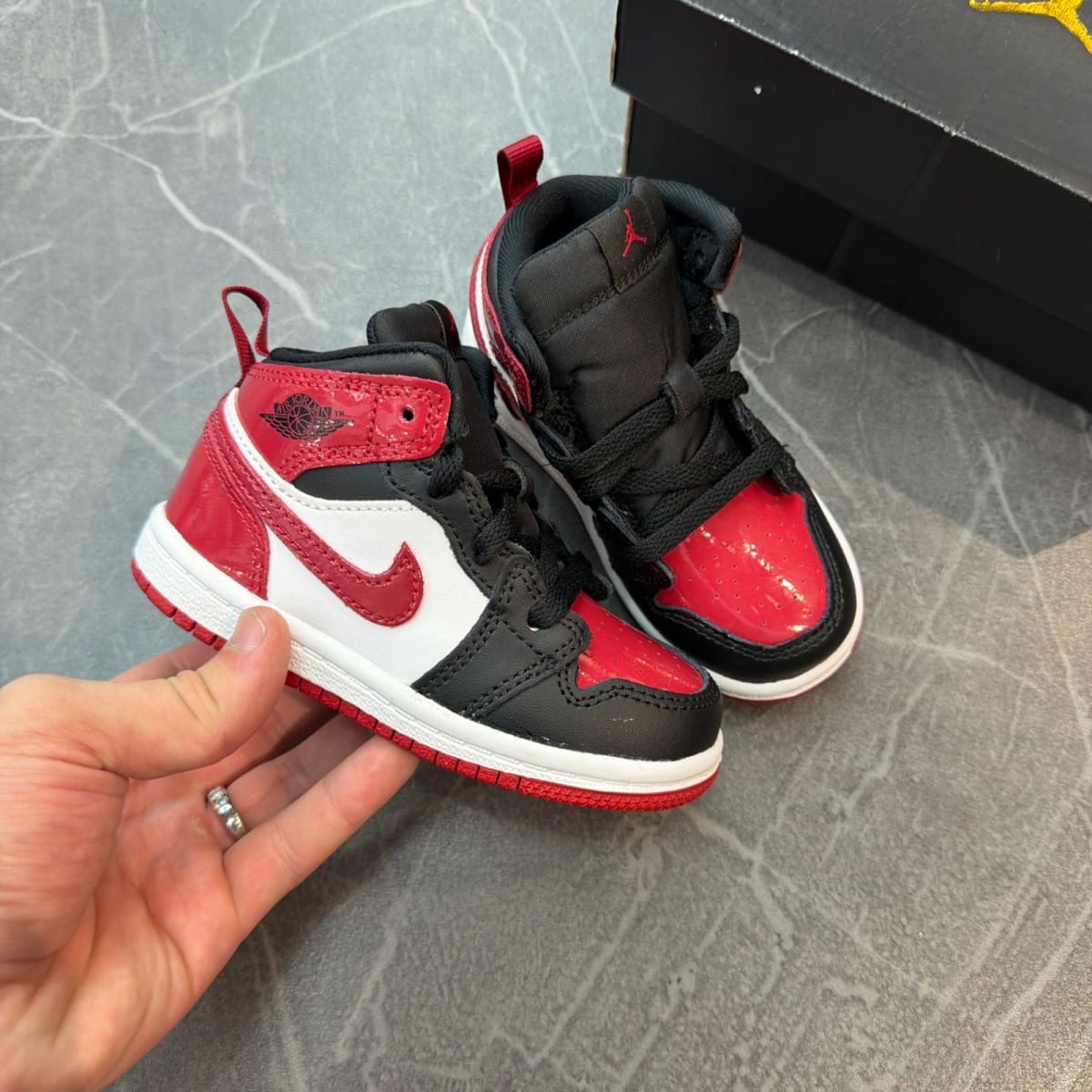 Air Jordan 1 Mid SE TD 'Patent Bred Toe' (Size 7)