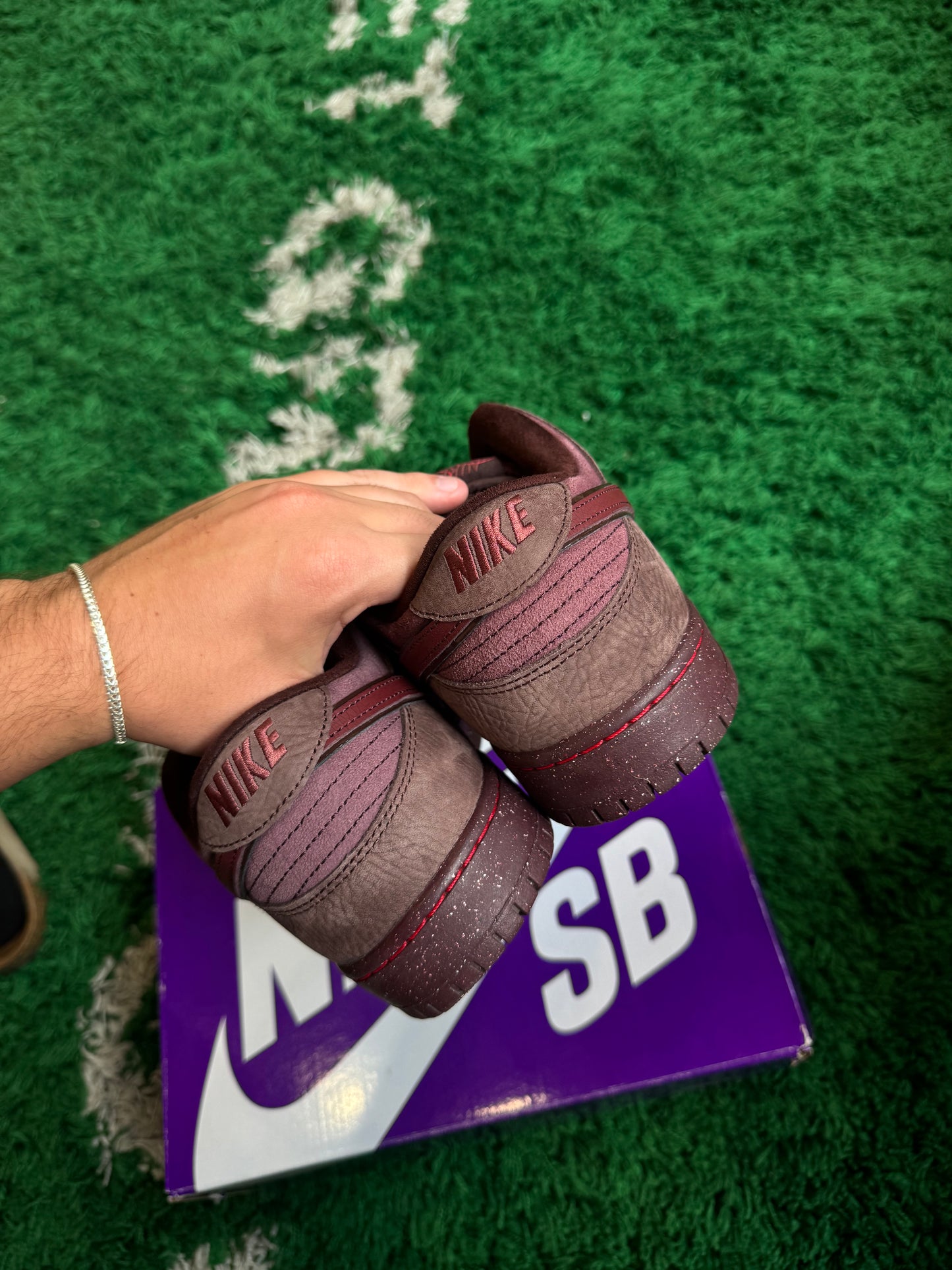 Nike SB Dunk Low City of Love Burgundy Crush