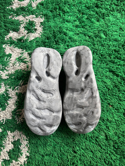 Yeezy Foam Runner “MX Granite”
