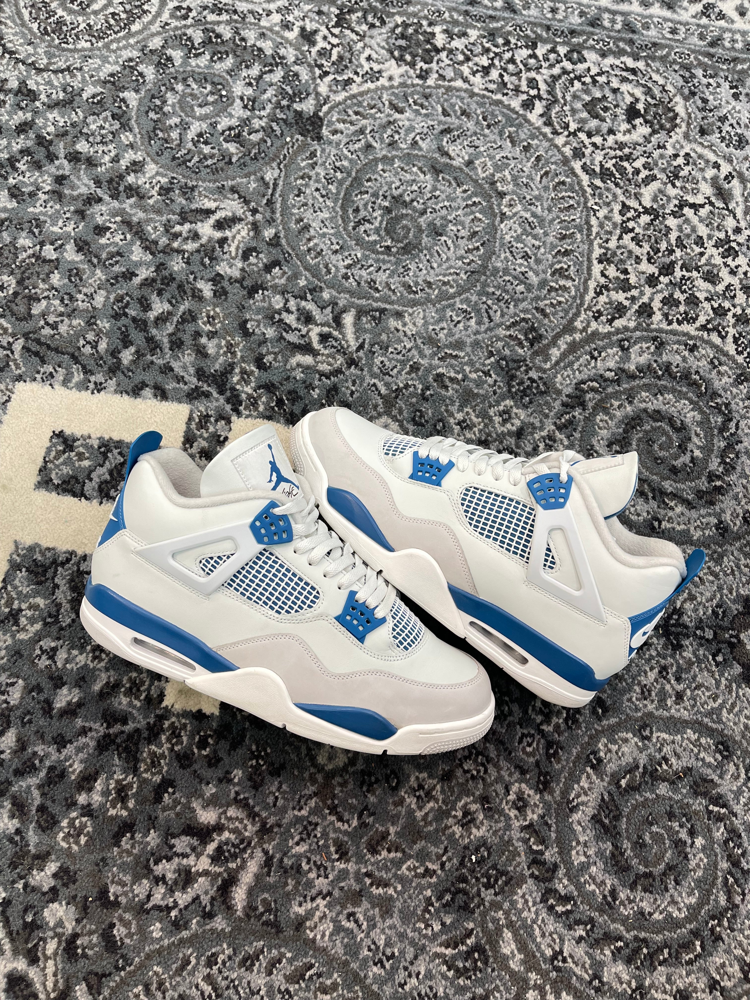 Jordan 4 “Military Blue”