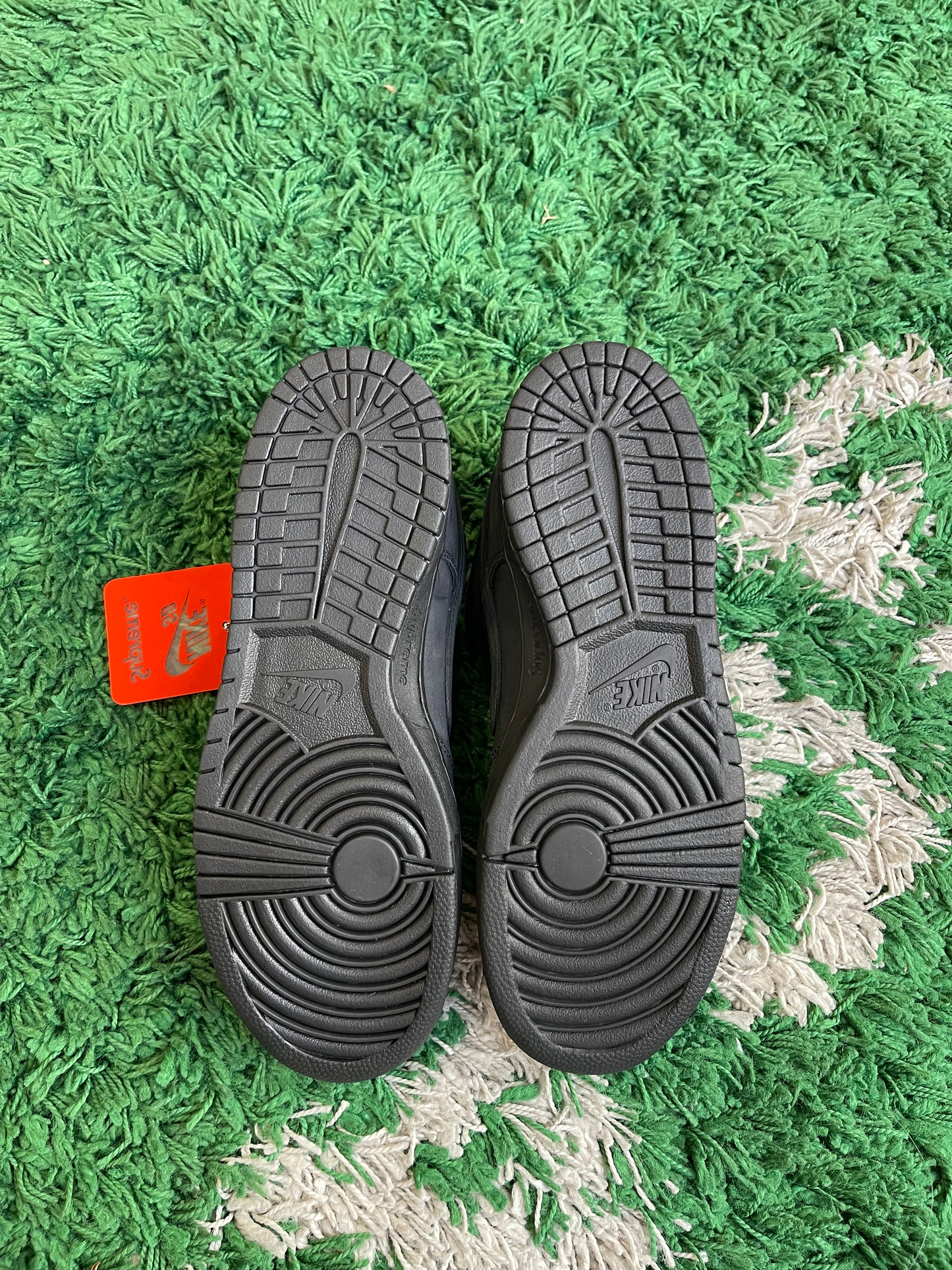 Nike SB Dunk Low “Supreme 94 Black”